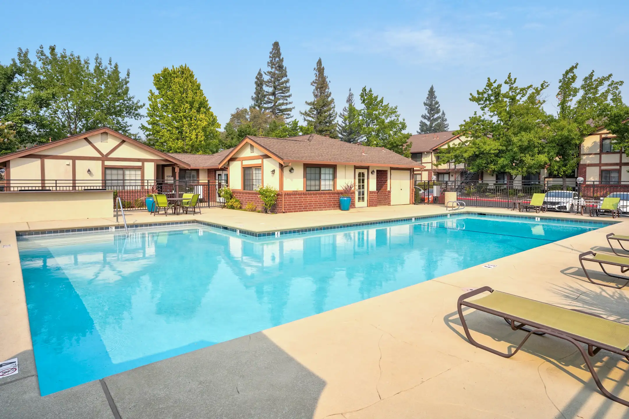 Rocklin Manor Apartments Rocklin, CA 95677