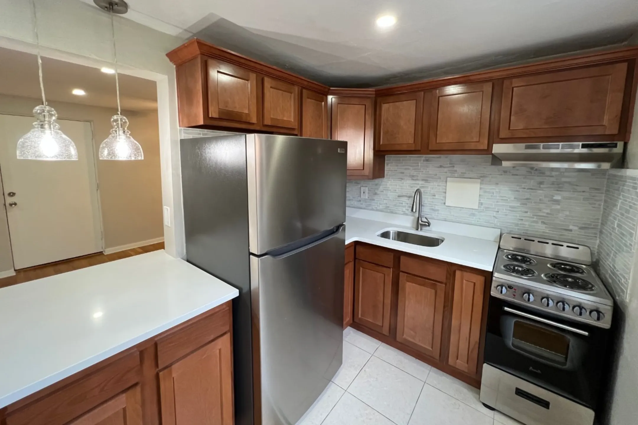 South Hills Apartments Apartments Pittsburgh, PA 15234