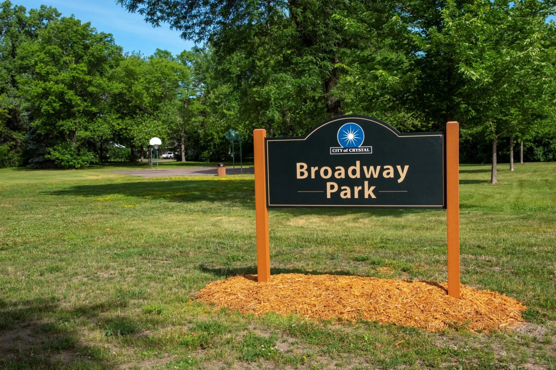 Bass Lake Crossing Apartments New Hope, MN 55428