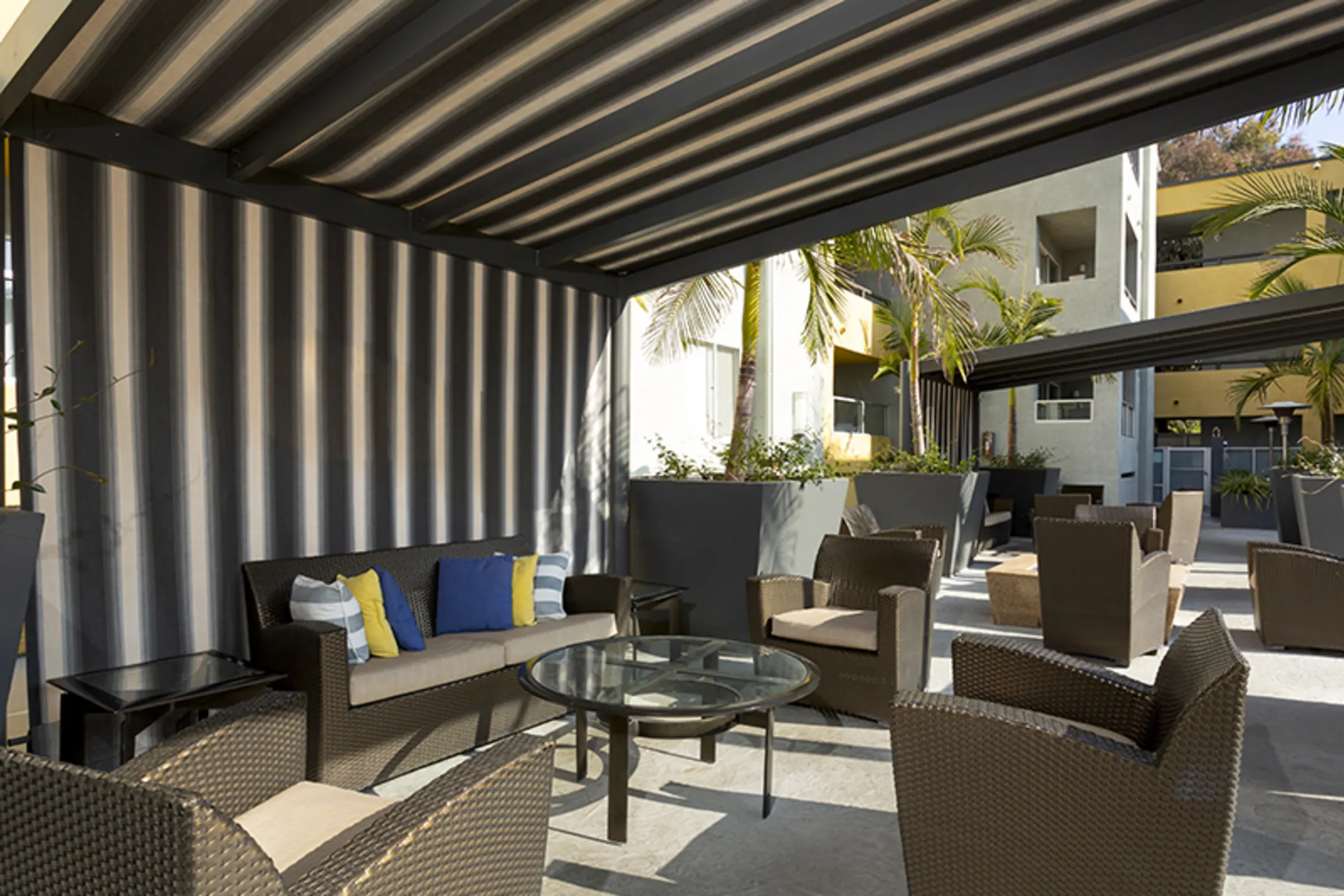 Patio / Deck - The Crescent at West Hollywood - West Hollywood, CA