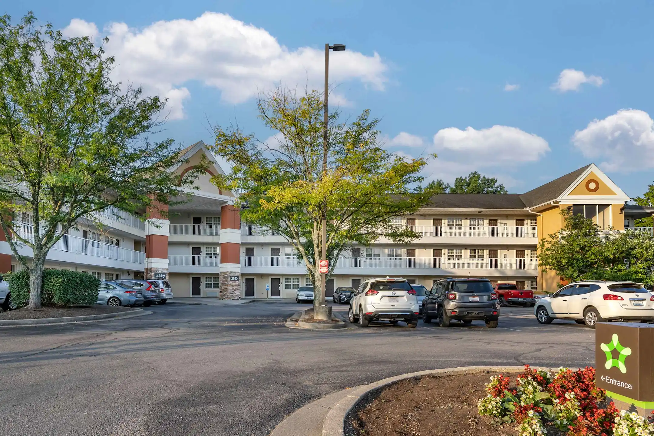 Furnished Studio Lexington Nicholasville Road Apartments