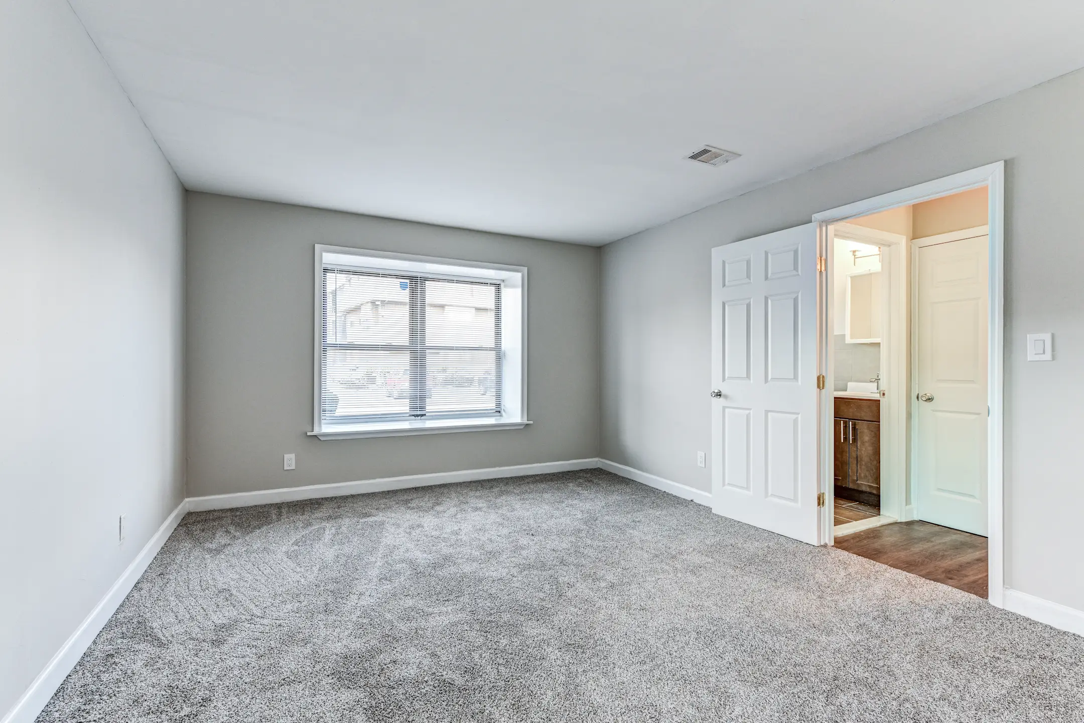 Waterside Village Apartments Little Ferry, NJ 07643