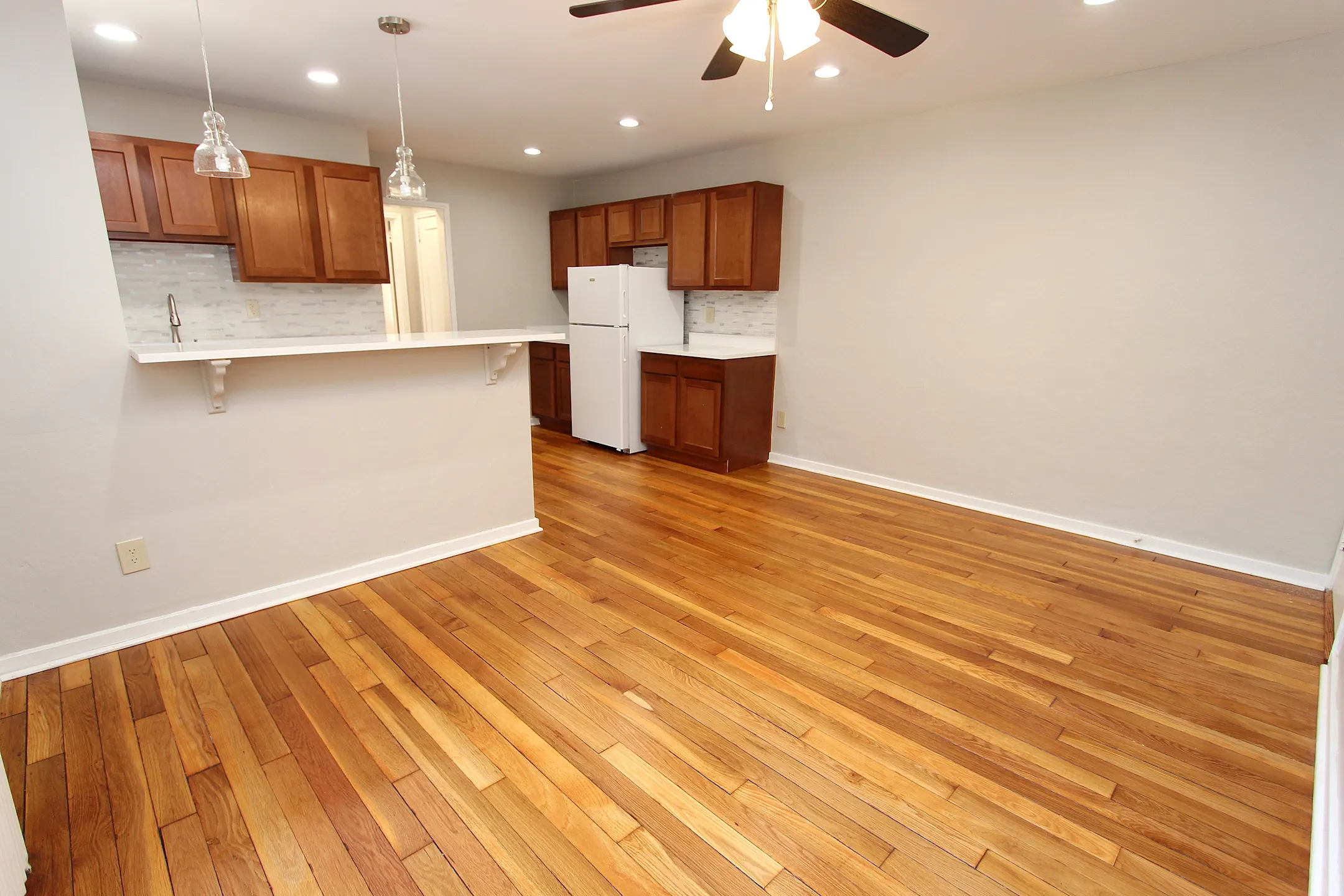 Shadyside Apartments 6005 Fifth Avenue Pittsburgh, PA Apartments