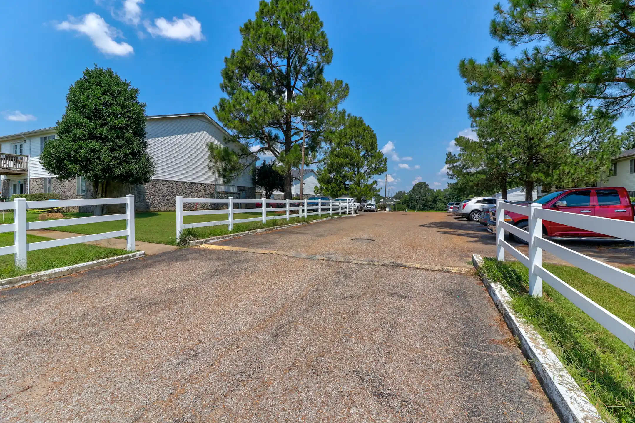 Hillwood Apartments 1732 Stone St Union City, TN Apartments for