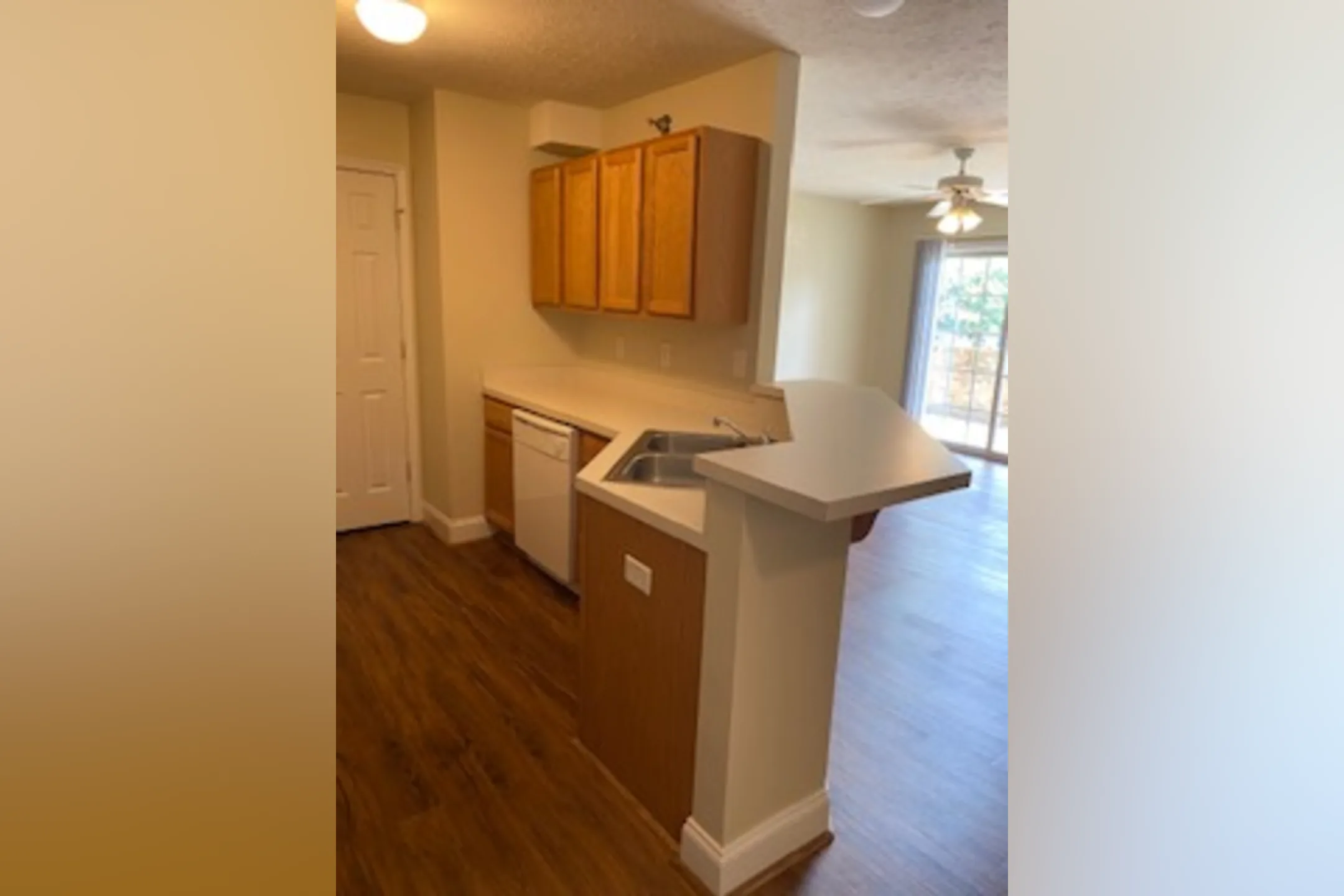 City Place at Wyndhurst 111 Northwynd Cr Lynchburg, VA Apartments