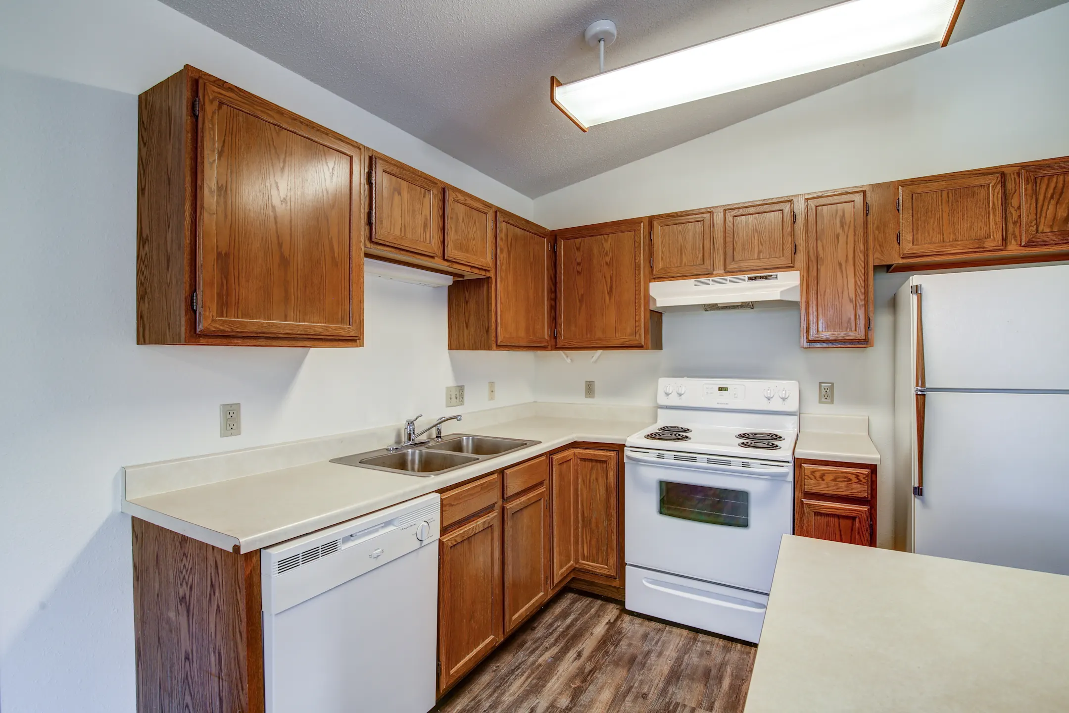 M&I Apartments Apartments Aberdeen, SD 57401