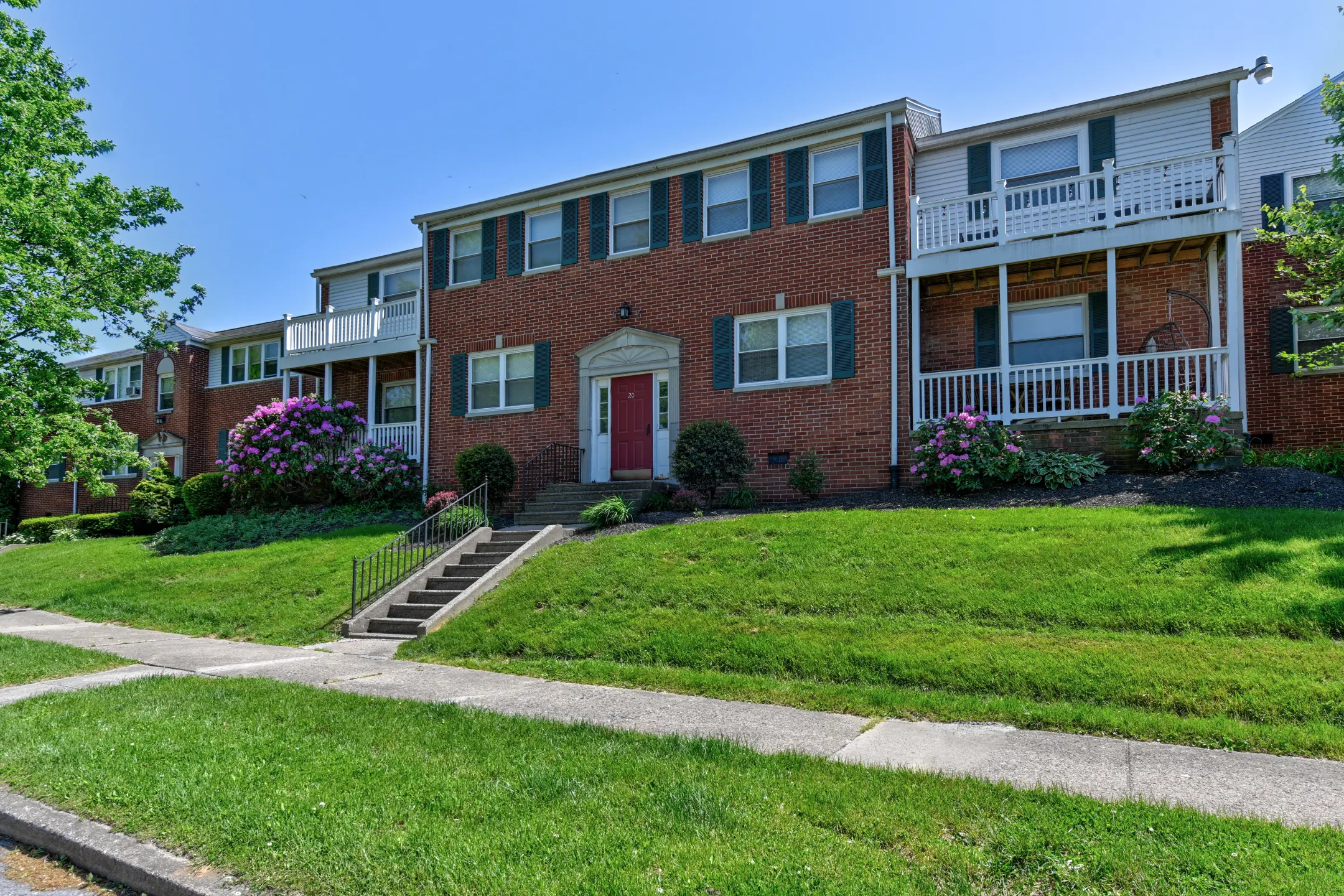 Wyomissing Gardens 1100 E Wyomissing Blvd Reading, PA Apartments