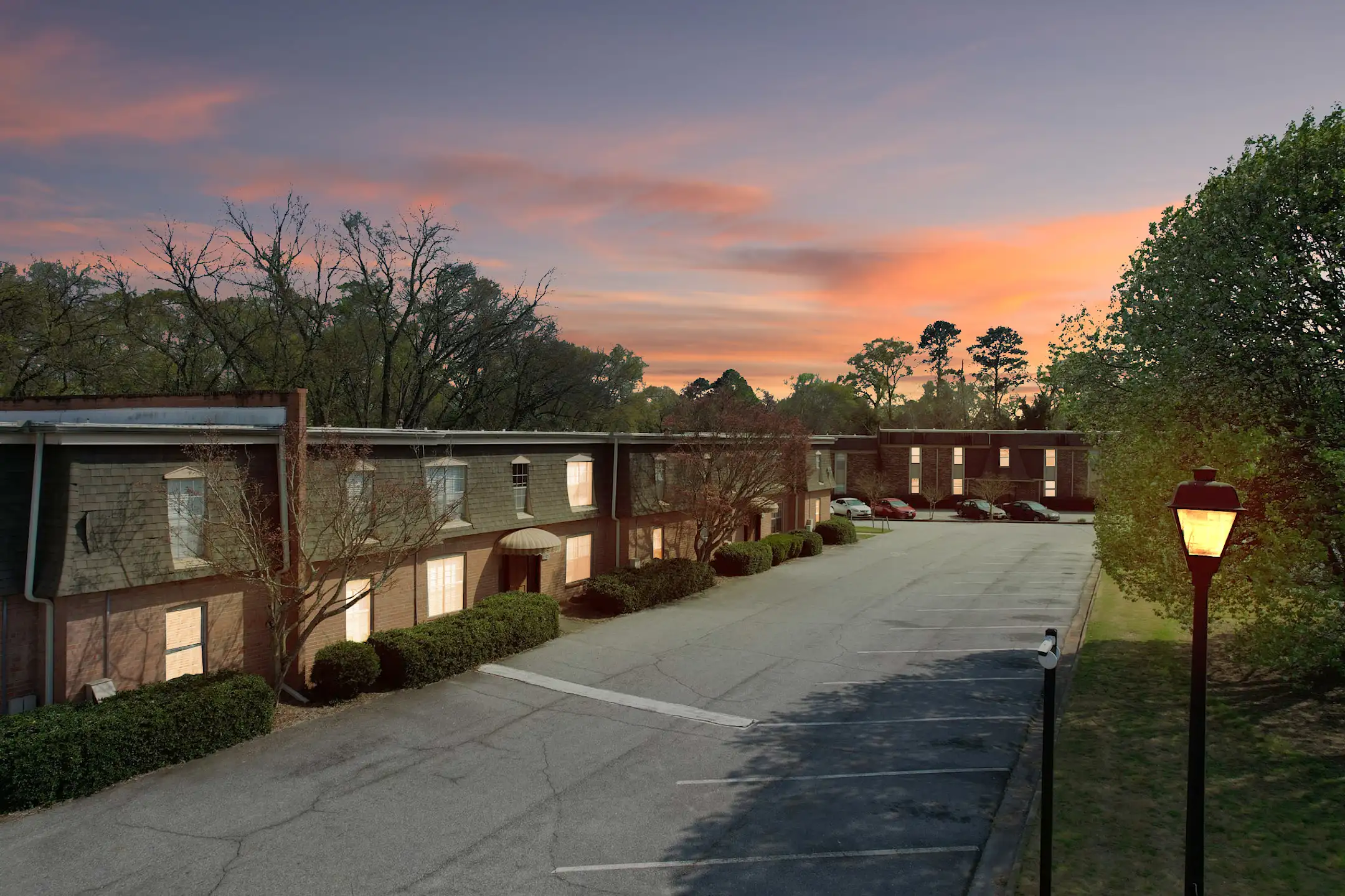 Building - Pines at Peachtree - Columbus, GA