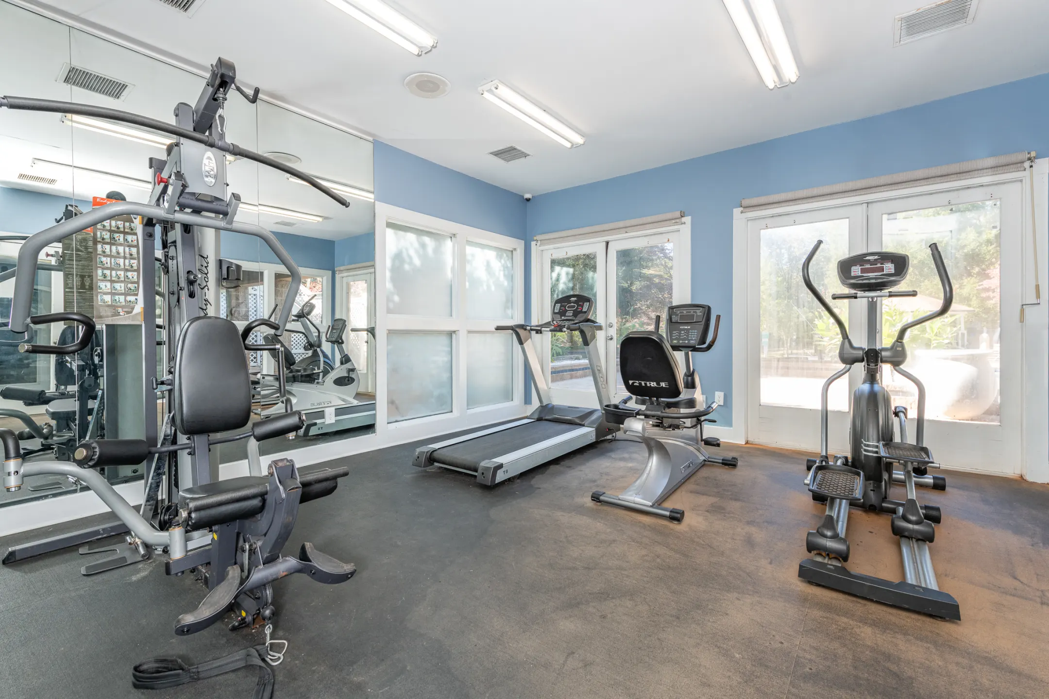 Fitness Weight Room - The Jade Charlotte - Charlotte, NC