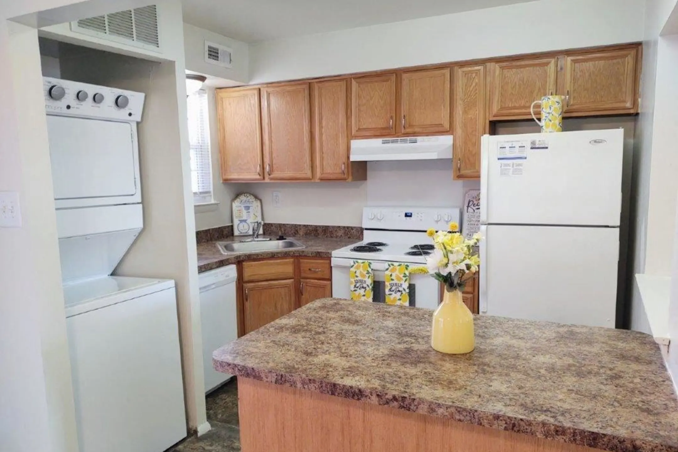 Moorestowne Woods Apartment Homes 138 New Albany Rd Moorestown, NJ