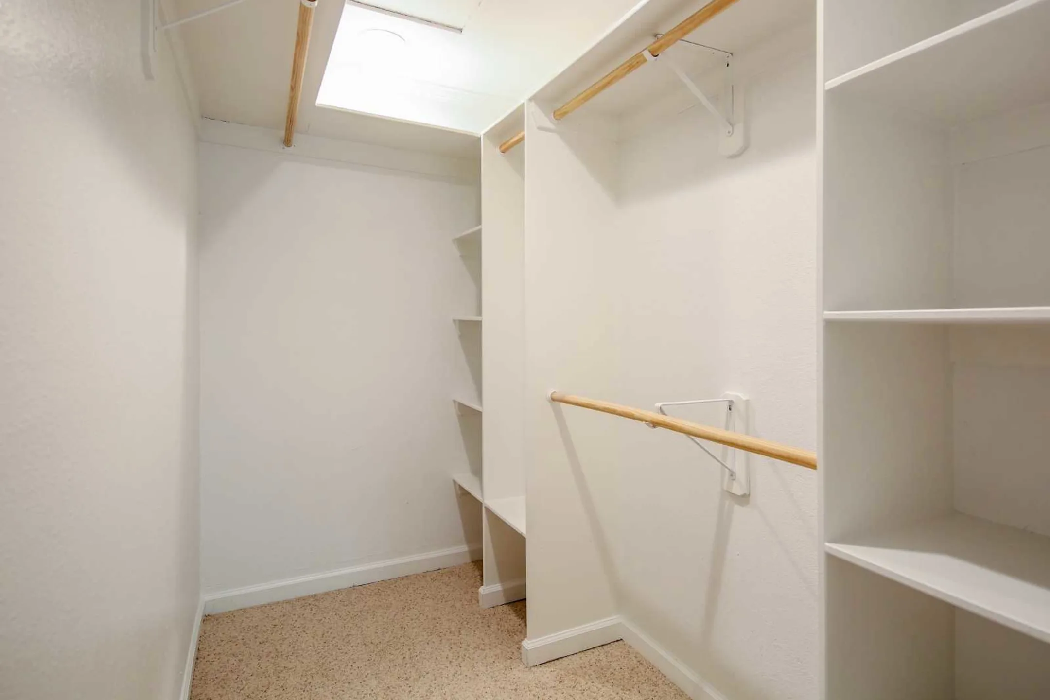 Storage Room - Americana Simi - Simi Valley, CA