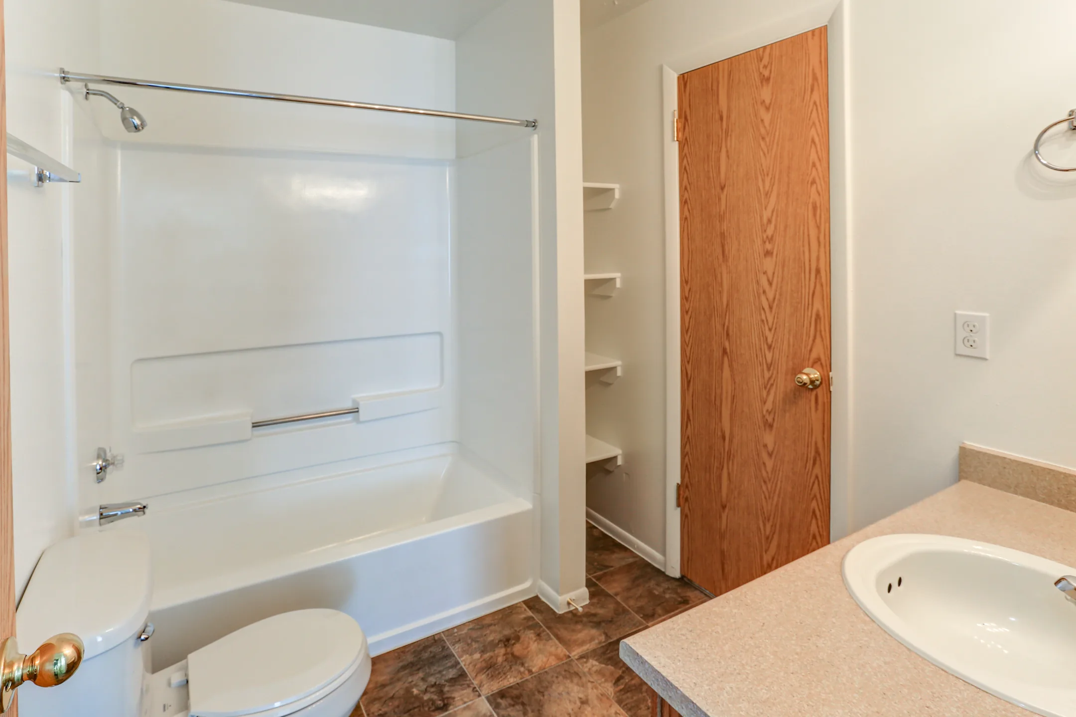 Bathroom - Lincoln Park - Salt Lake City, UT