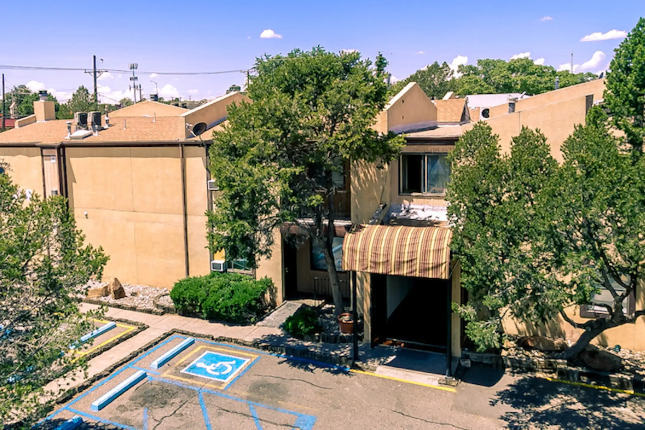 El Sereno Apartments 1335 Ortiz Drive Southeast Albuquerque, NM