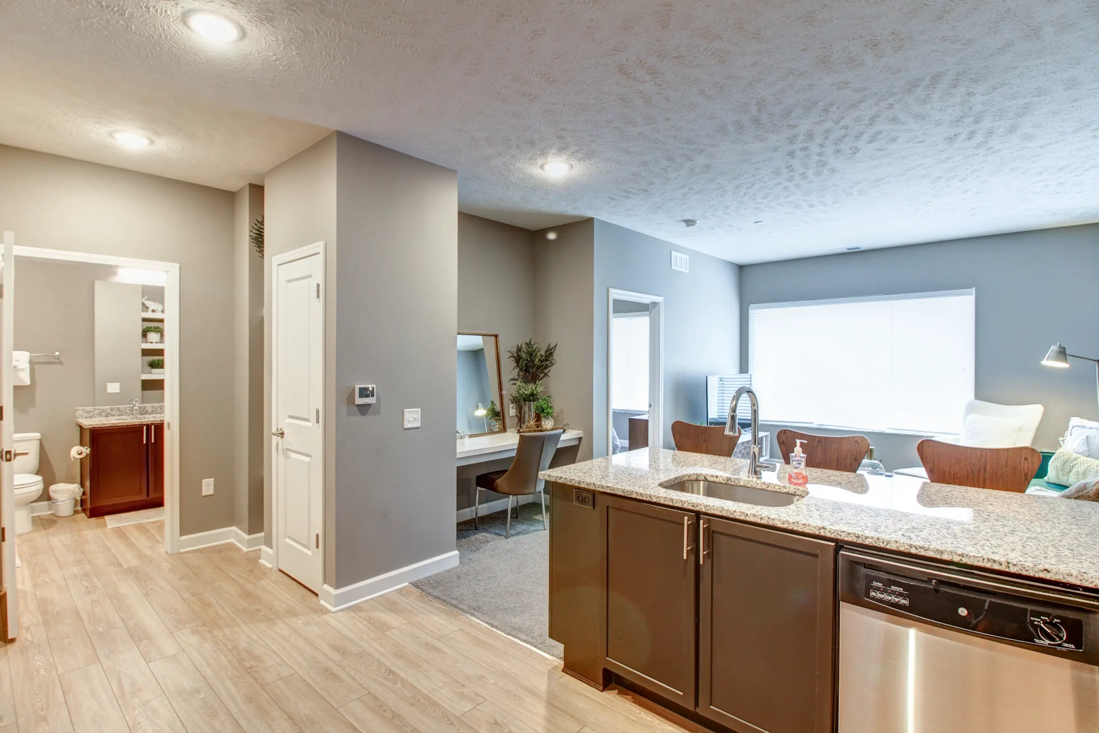 The Flats at Leighton District Apartments Lincoln, NE 68504