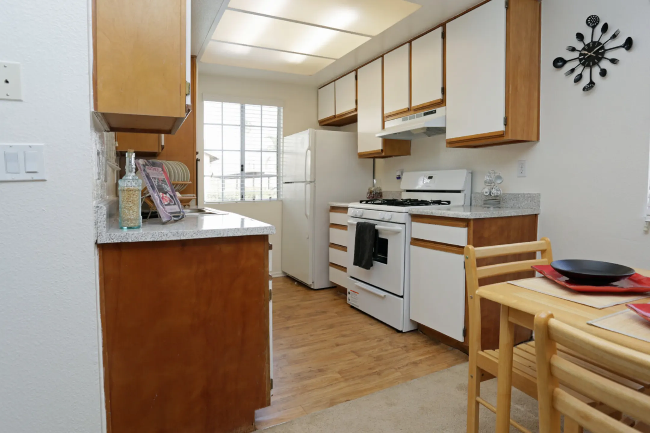 Club Royale Apartments Rialto, CA 92376