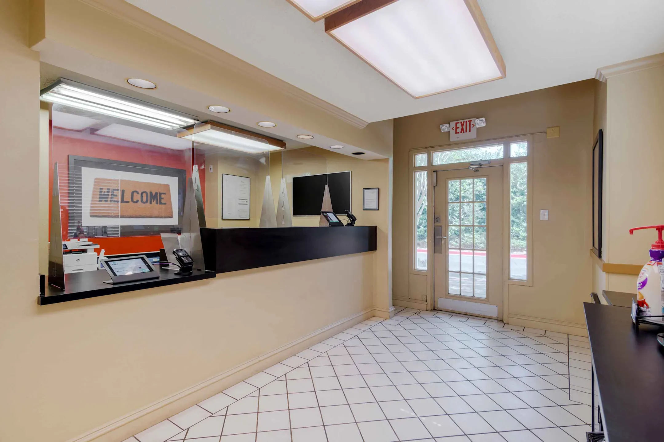 Furnished Studio Atlanta Cumberland Mall Apartments Smyrna, GA 30080