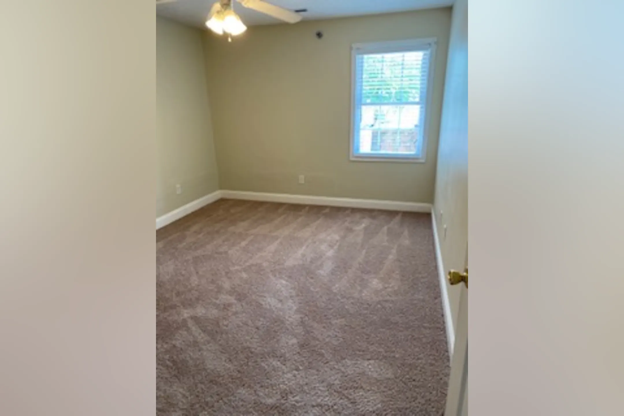 City Place at Wyndhurst Apartments Lynchburg, VA 24502