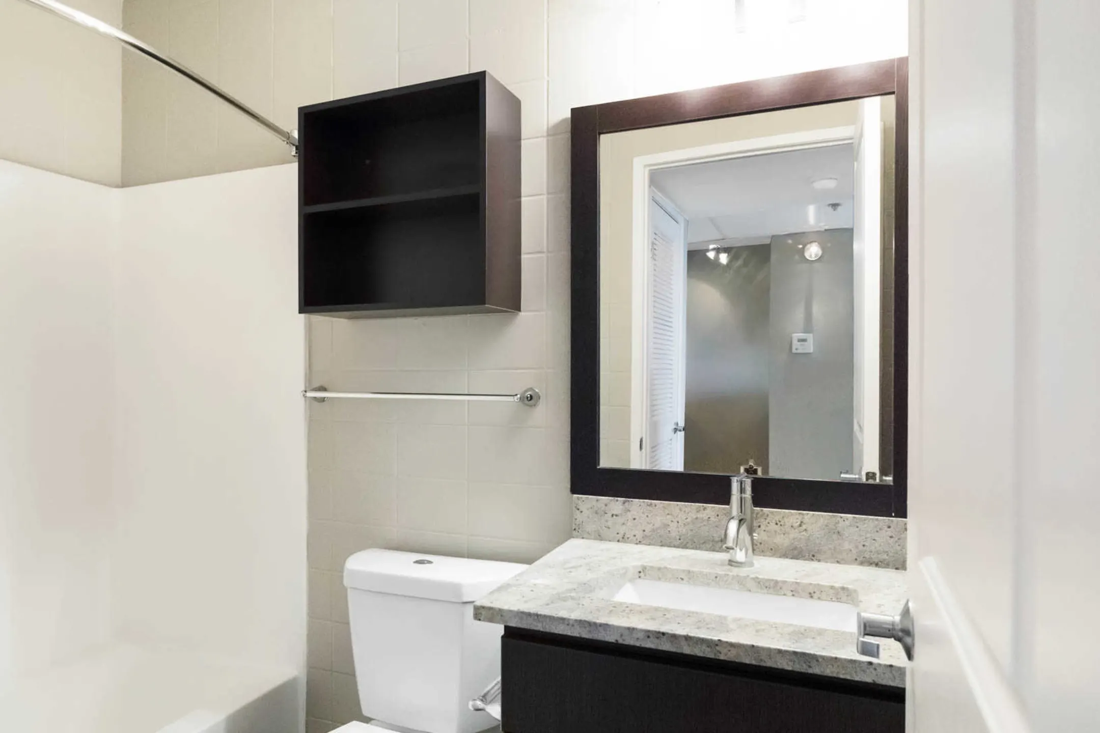Bathroom - Vantage Hollywood Apartments - Los Angeles, CA