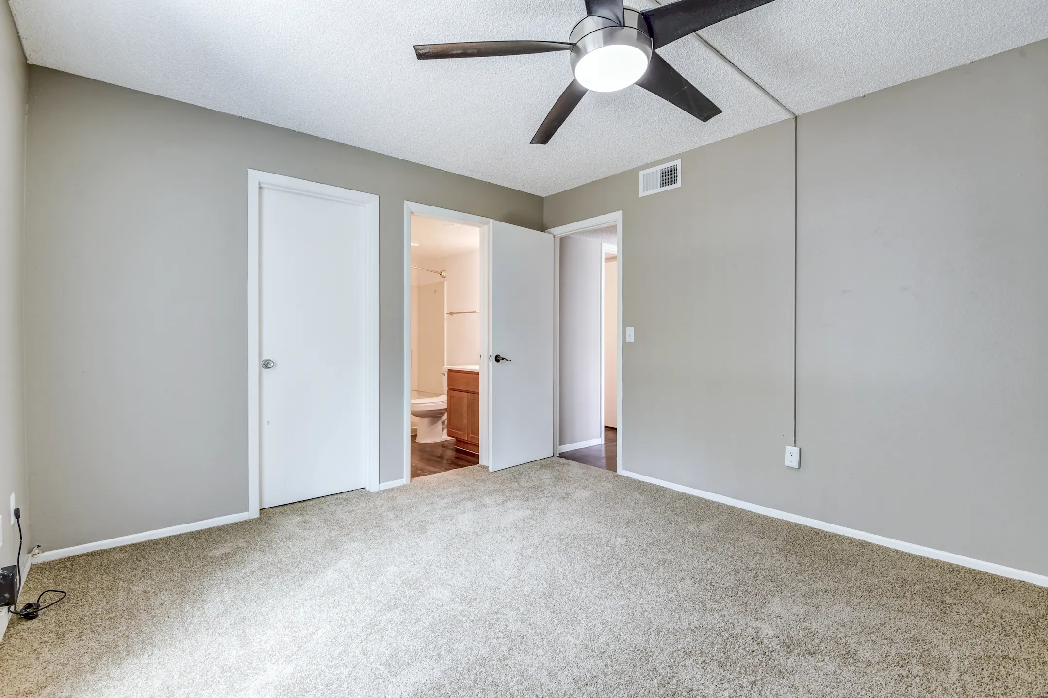 Bedroom - Aaron Lake Apartments - Bradenton, FL