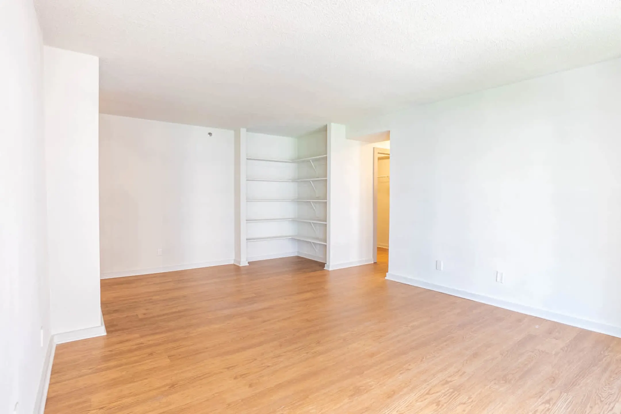 The Flats at Dupont Circle 2000 N St NW Washington, DC Apartments