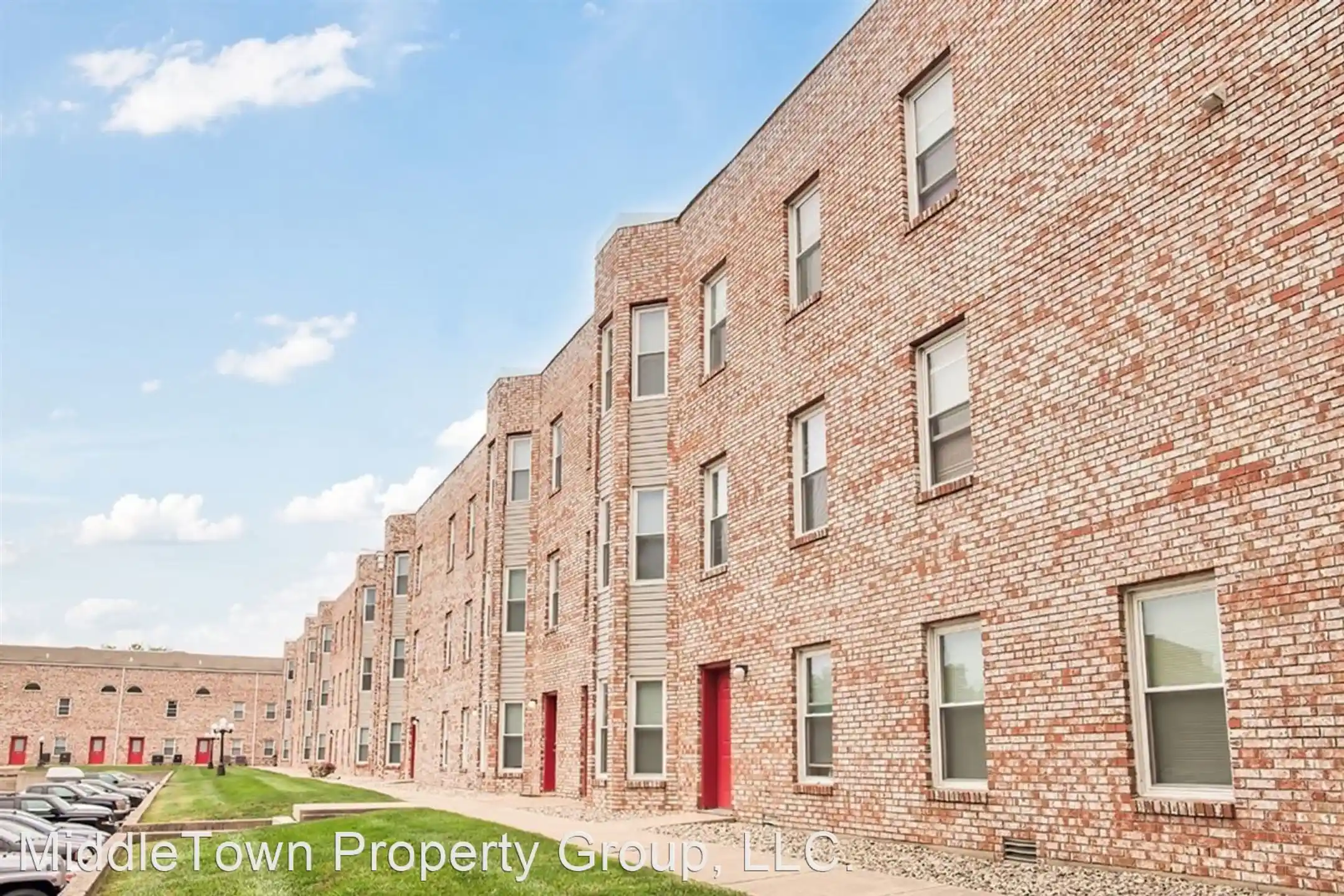 Building - Beacon Hill Apartments - Muncie, IN
