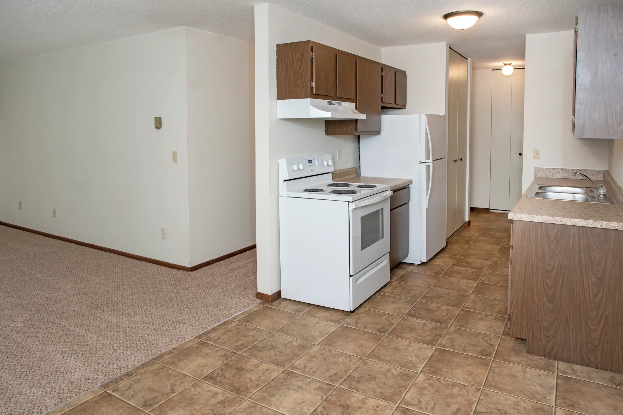 Laurel Place Apartments Apartments Fergus Falls, MN 56537