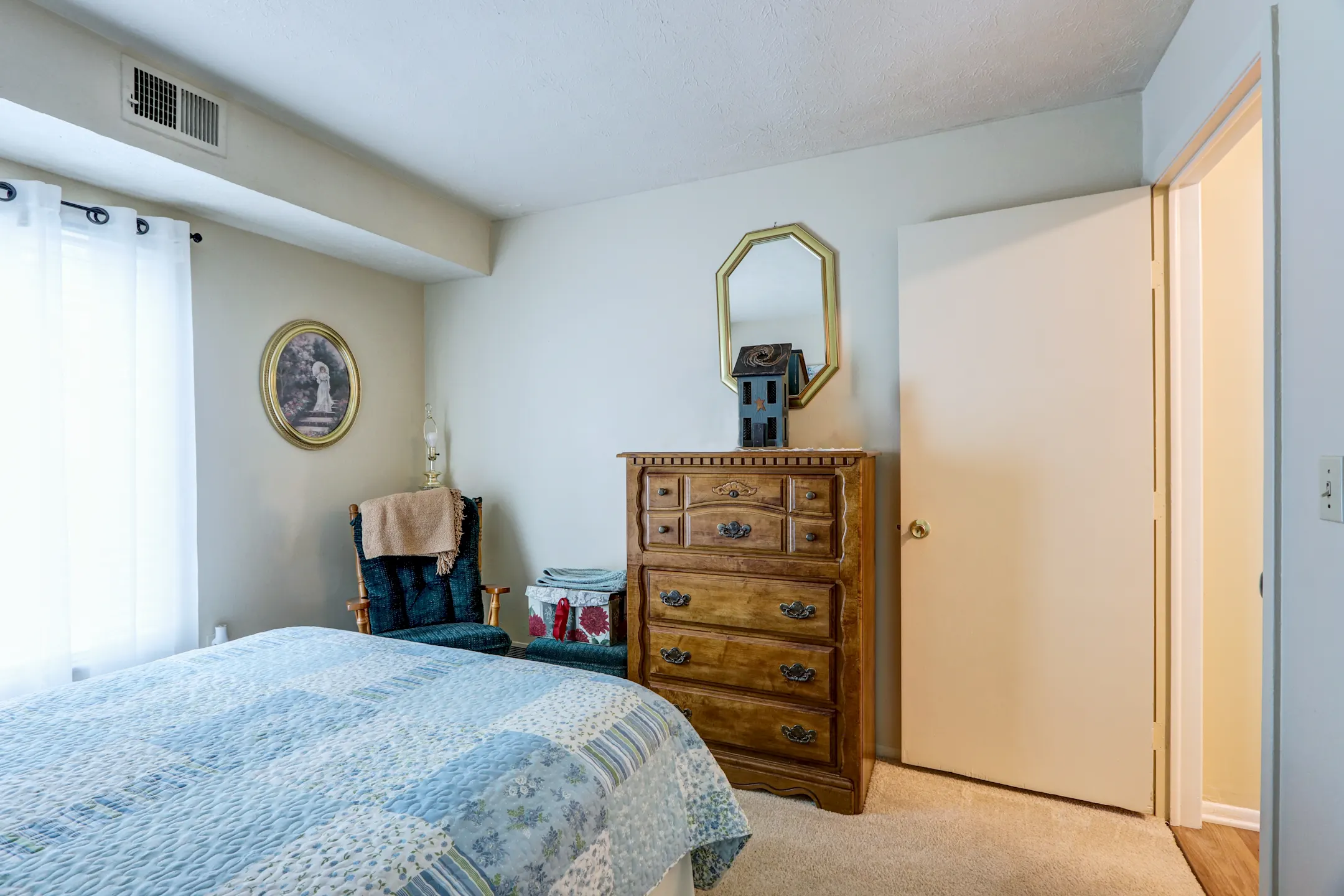 Briarcliff Manor Apartments Wheeling, WV 26003