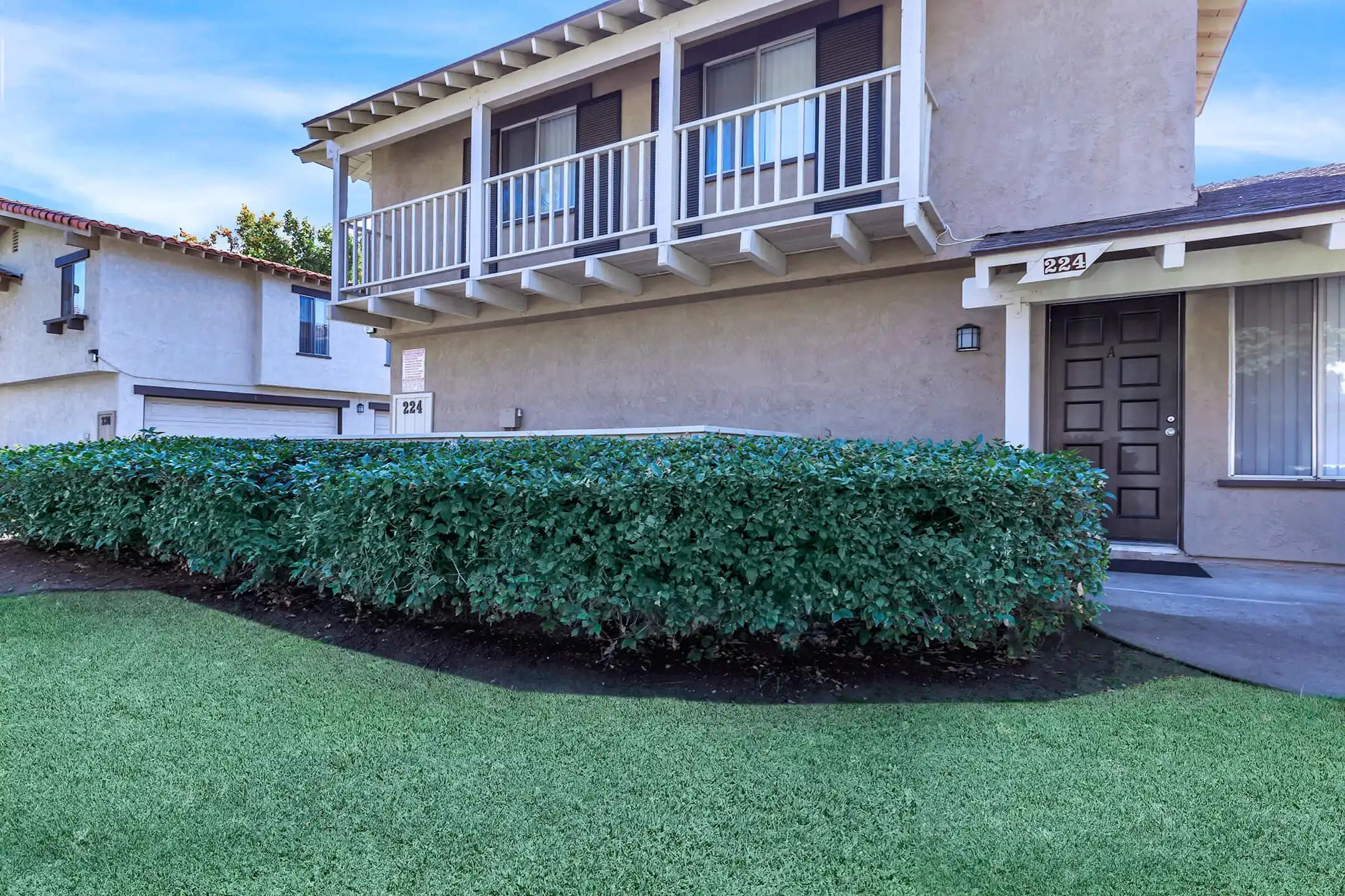 Carlyle Square Apartment Homes 266 Backs Ln Placentia, CA