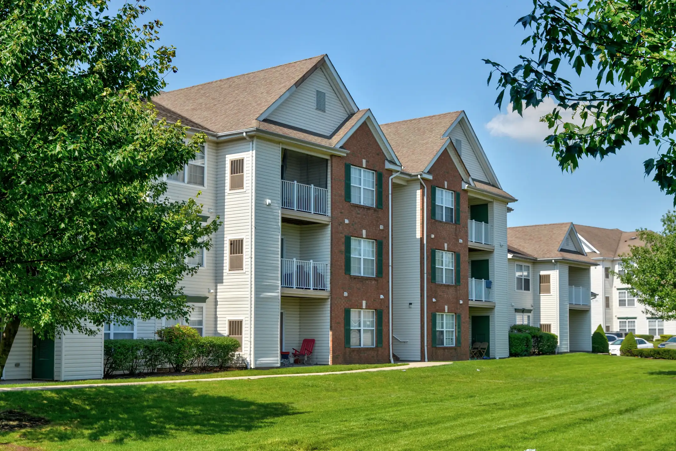 Meridian Terrace/Meridian Square Apartments Carteret, NJ 07008