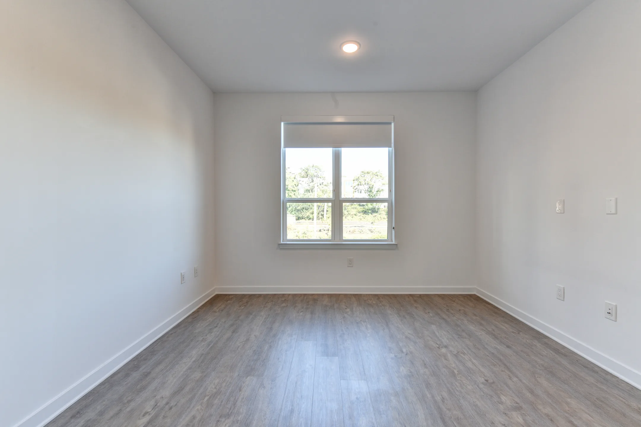 Bedroom - 100 House - Jersey City, NJ