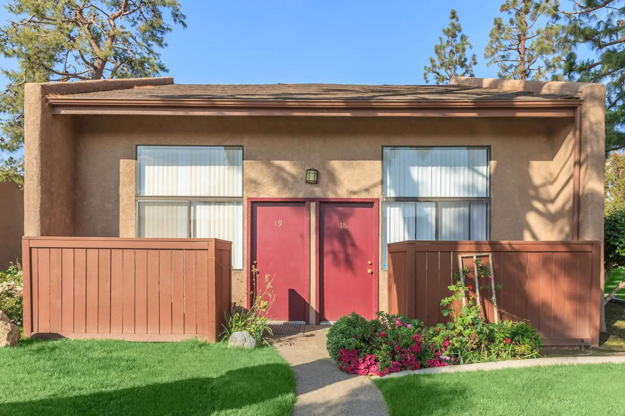 Pacific Terrace Apartments Apartments Bakersfield, CA 93301