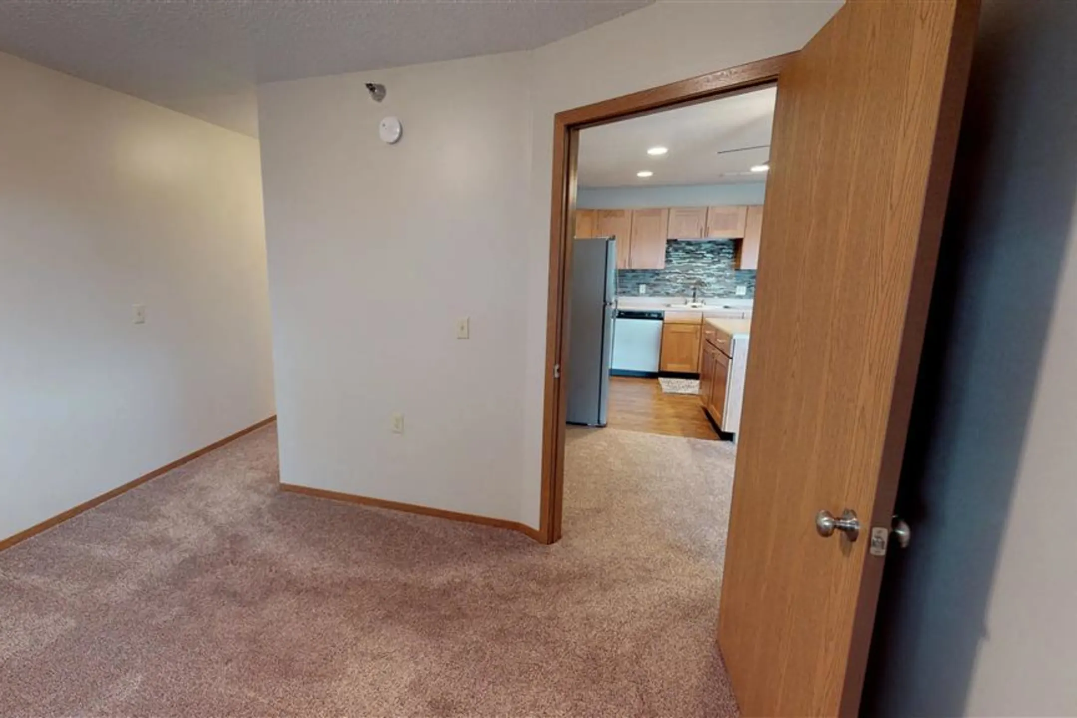 Oxbow Park Apartments 4709 S Oxbow Ave Sioux Falls, SD Apartments