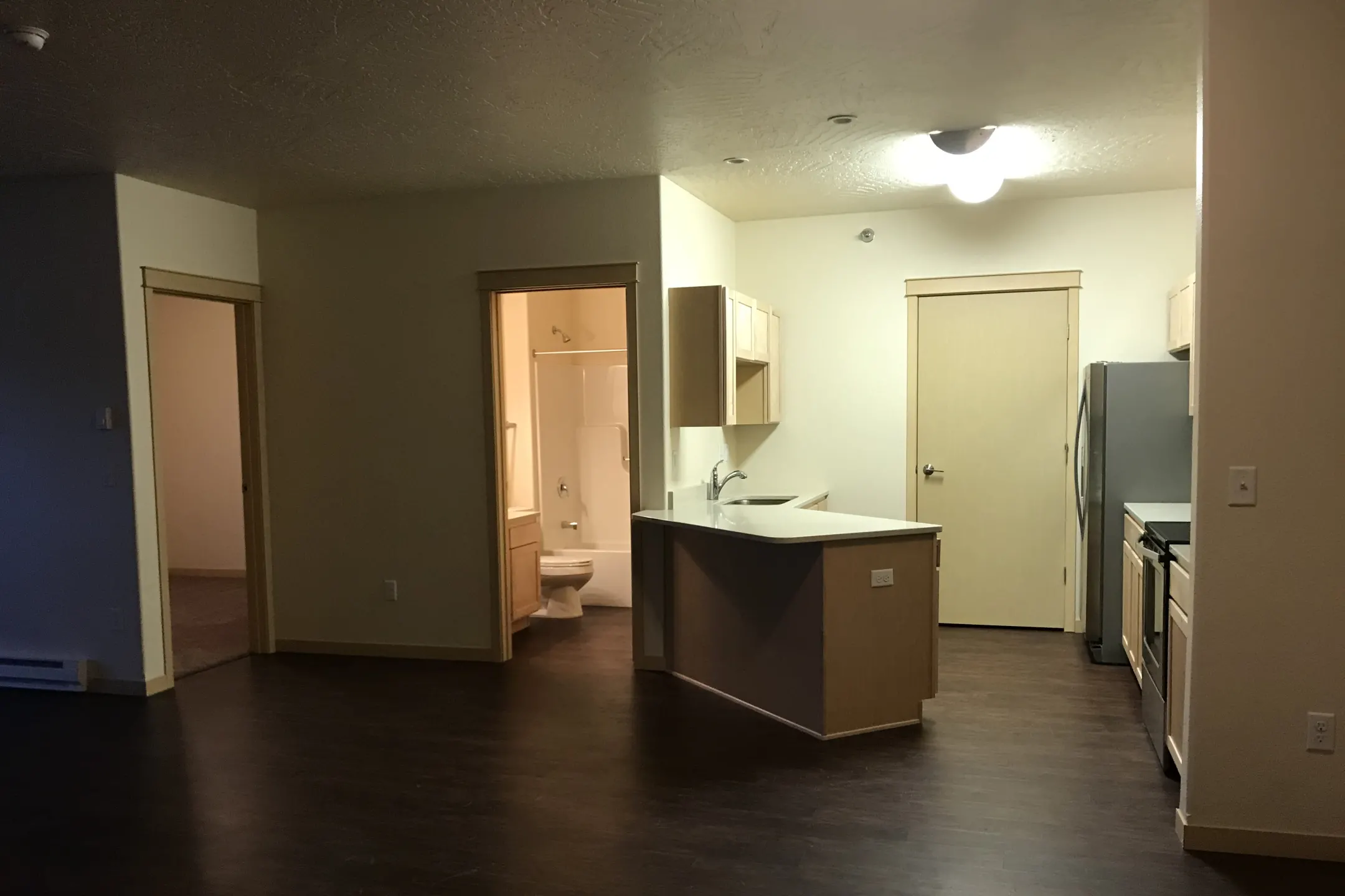 Kitchen - Aspen Ponds Apartments - Fargo, ND