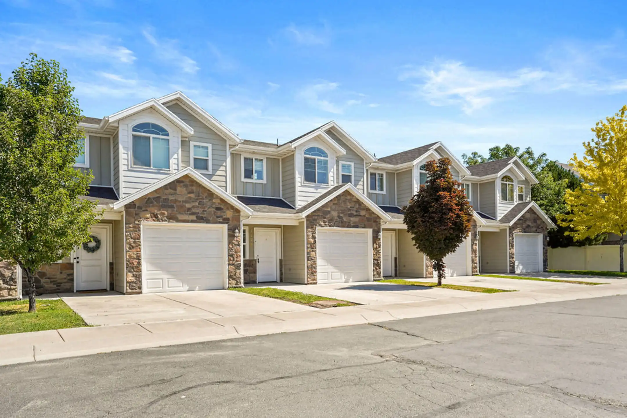 Angels Landing Townhomes 925 N Angel St Layton, UT Townhomes for