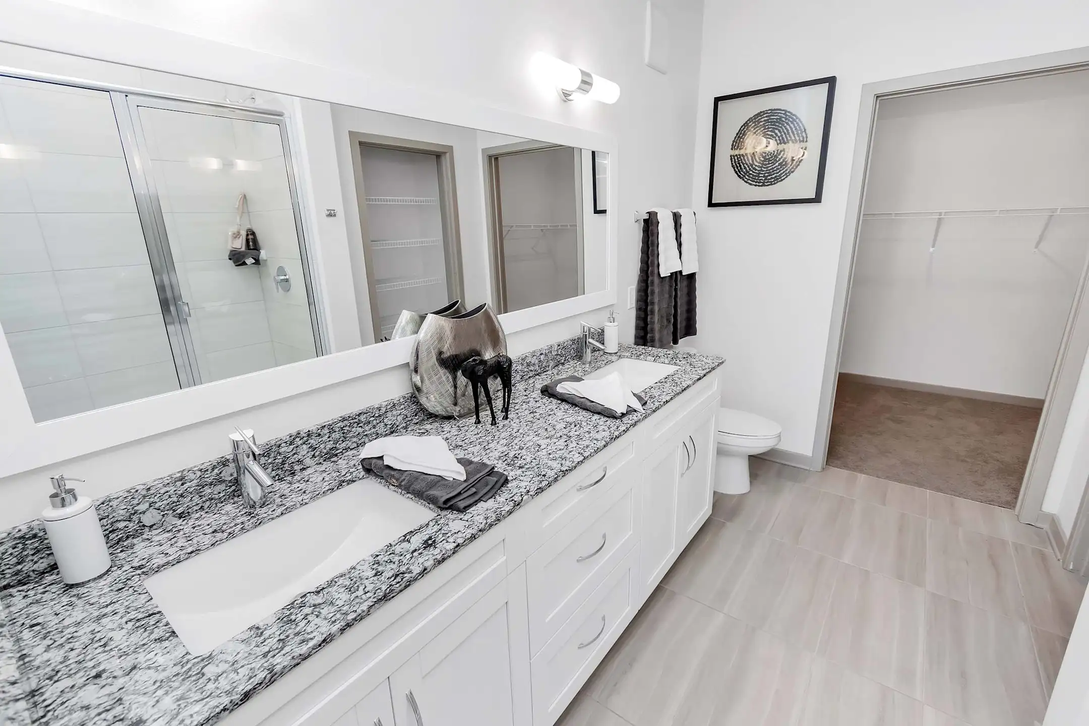 Bathroom - Avli at Crosstown Center - Tampa, FL