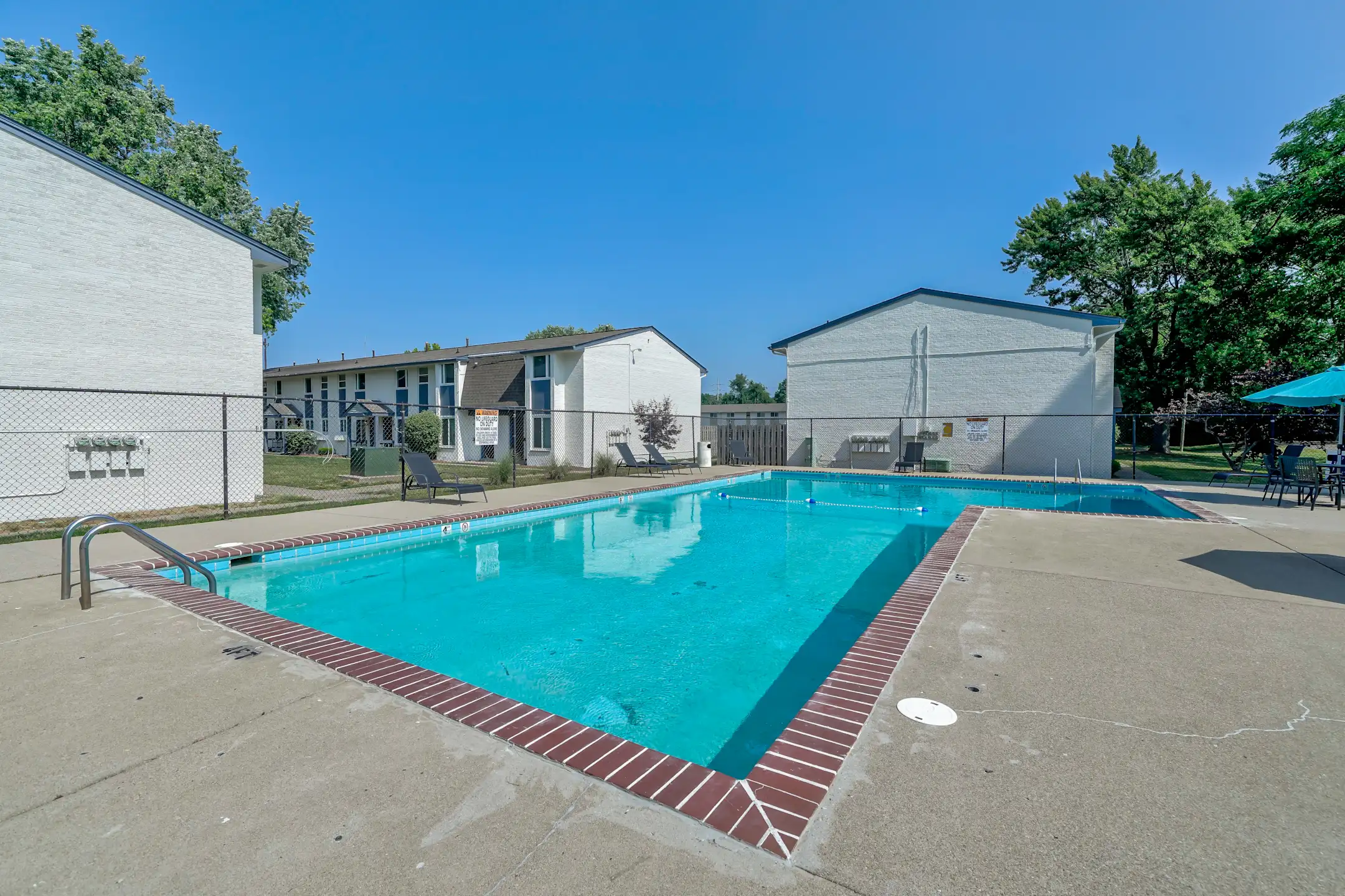 Broad Ripple Trails 5220 Luzzane Ln Indianapolis, IN Apartments for