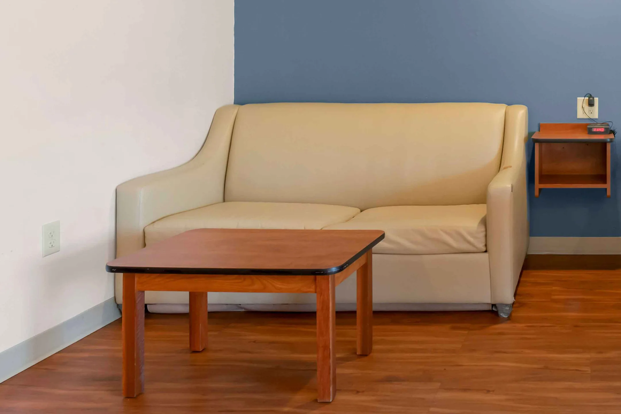 Living Room - Furnished Studio - Shreveport - Bossier City - Bossier City, LA