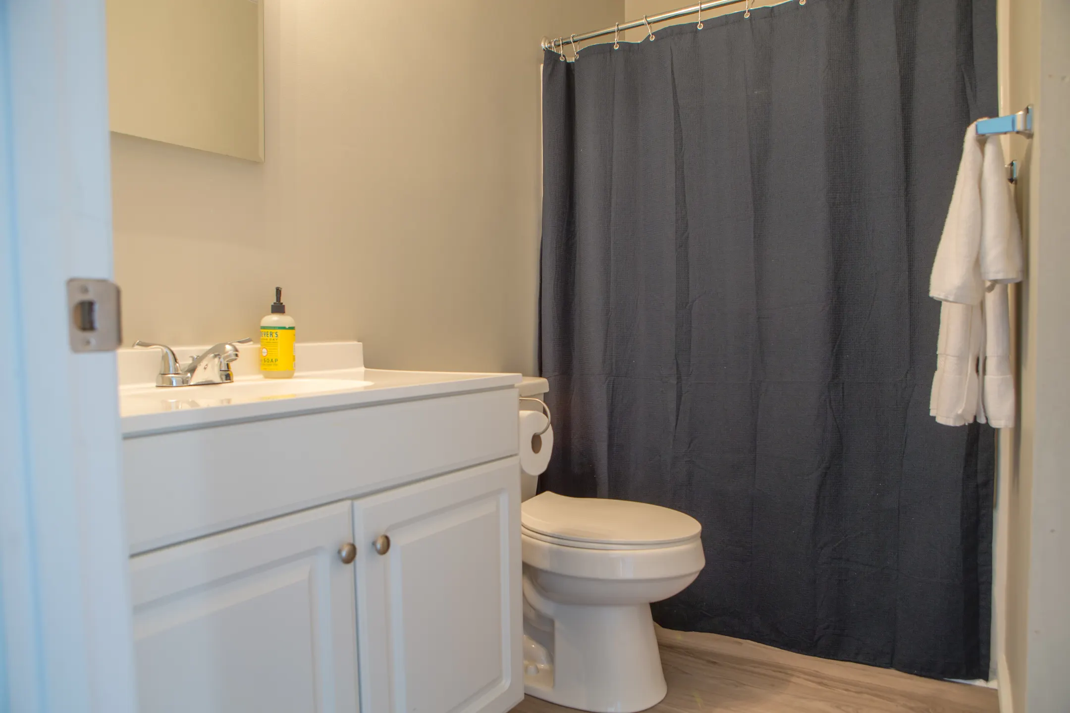 Bathroom - Rolling Meadows Apartments - Delaware, OH