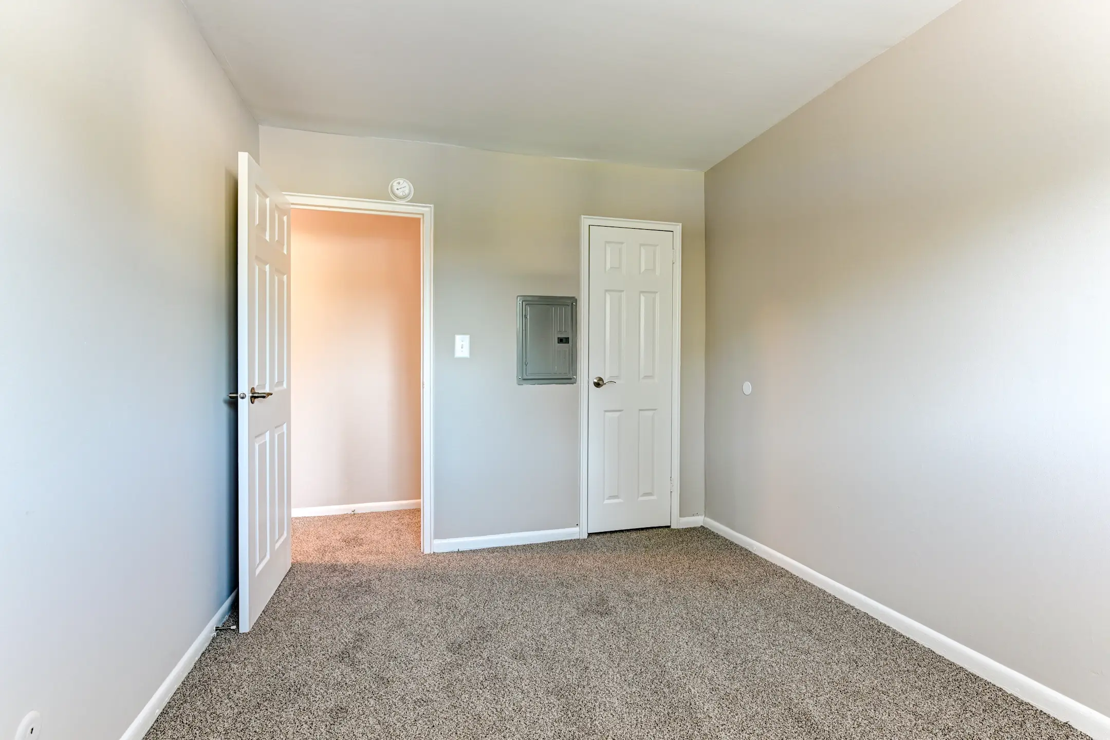 Maple Hill Apartments 213 Maple Ave Horsham, PA Apartments for Rent