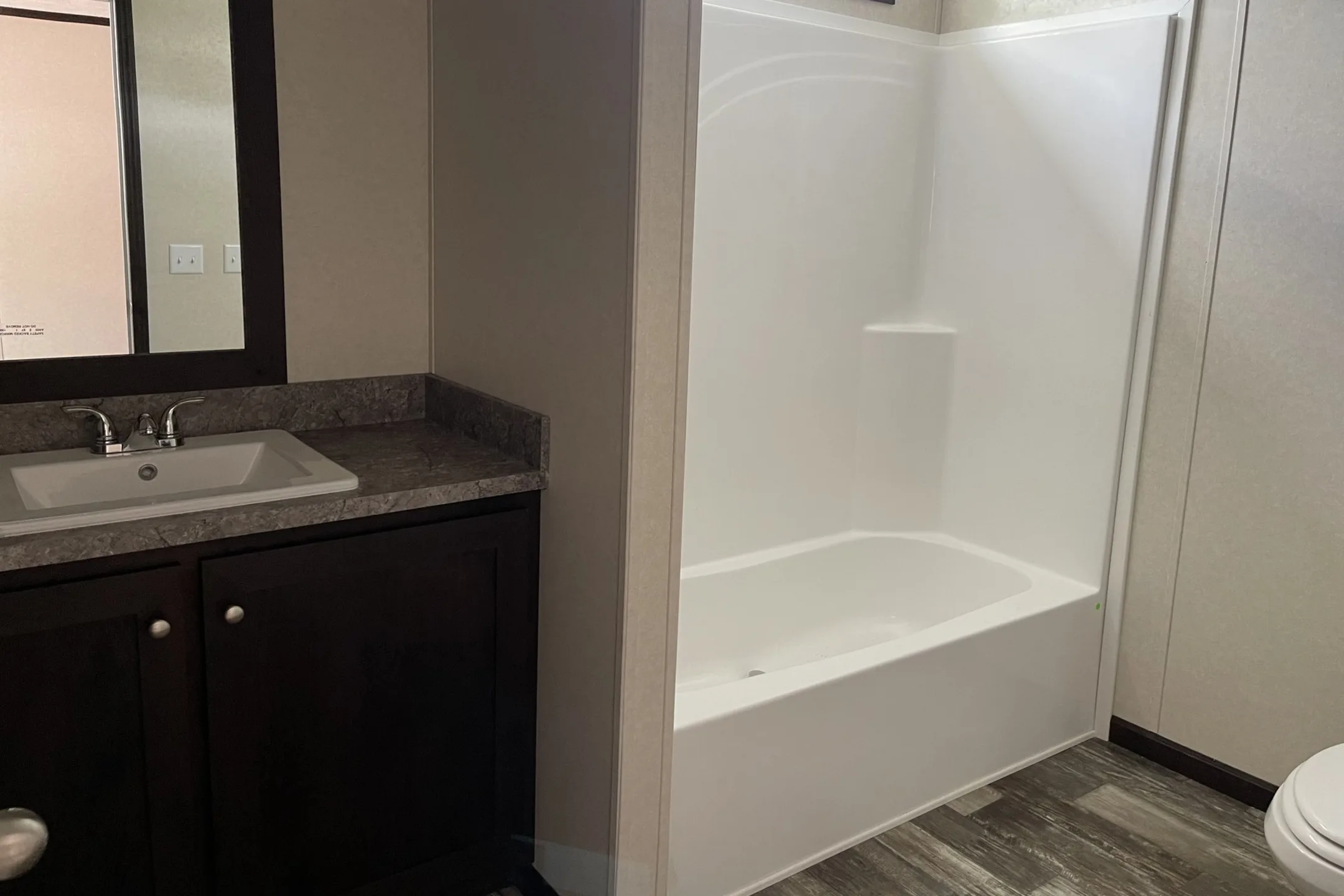 Hawaiian Gardens / Holly Village Apartments Holly, MI 48442