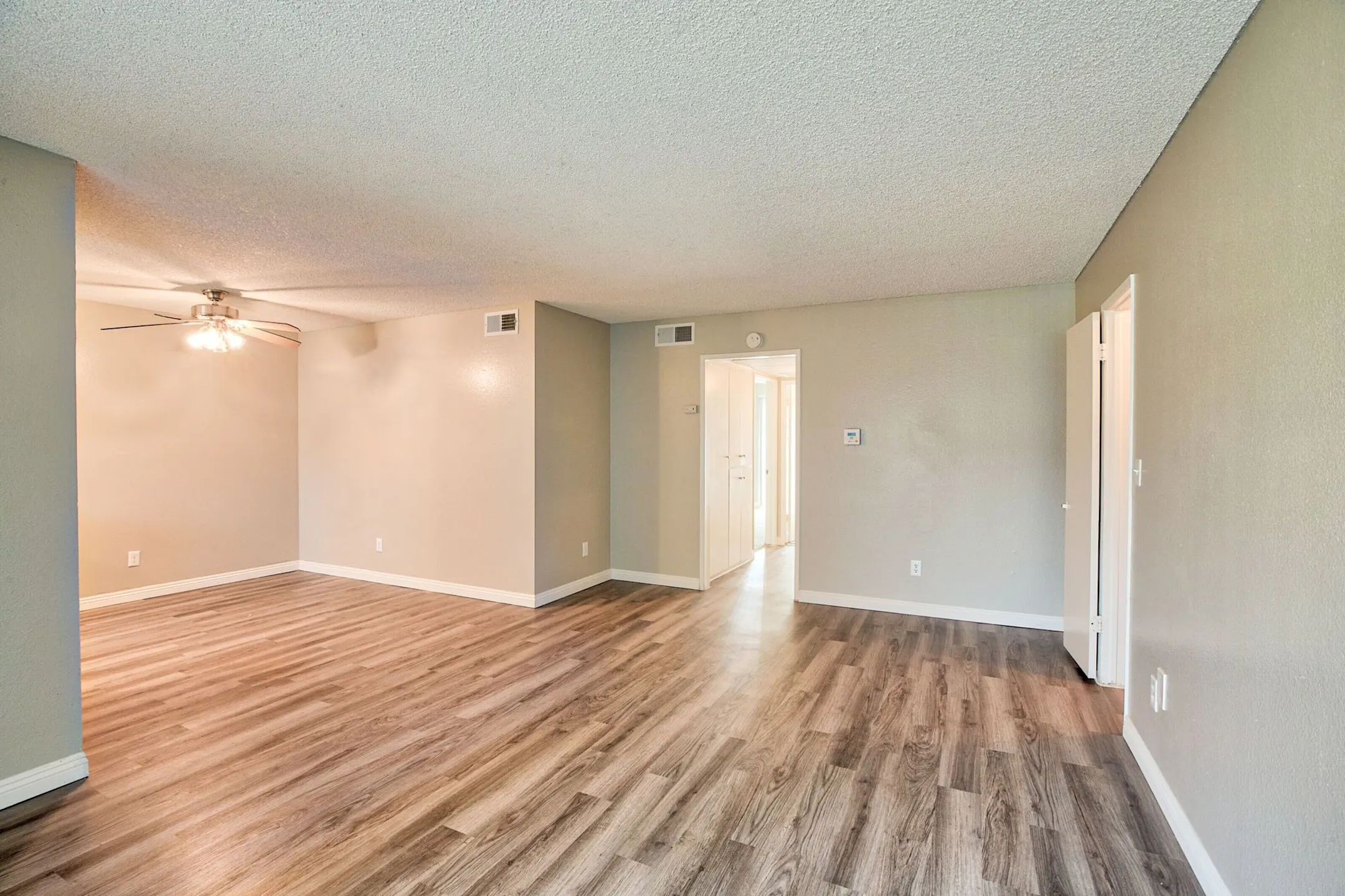 Citrus Park Apartment Homes 320 S Citrus St West Covina, CA