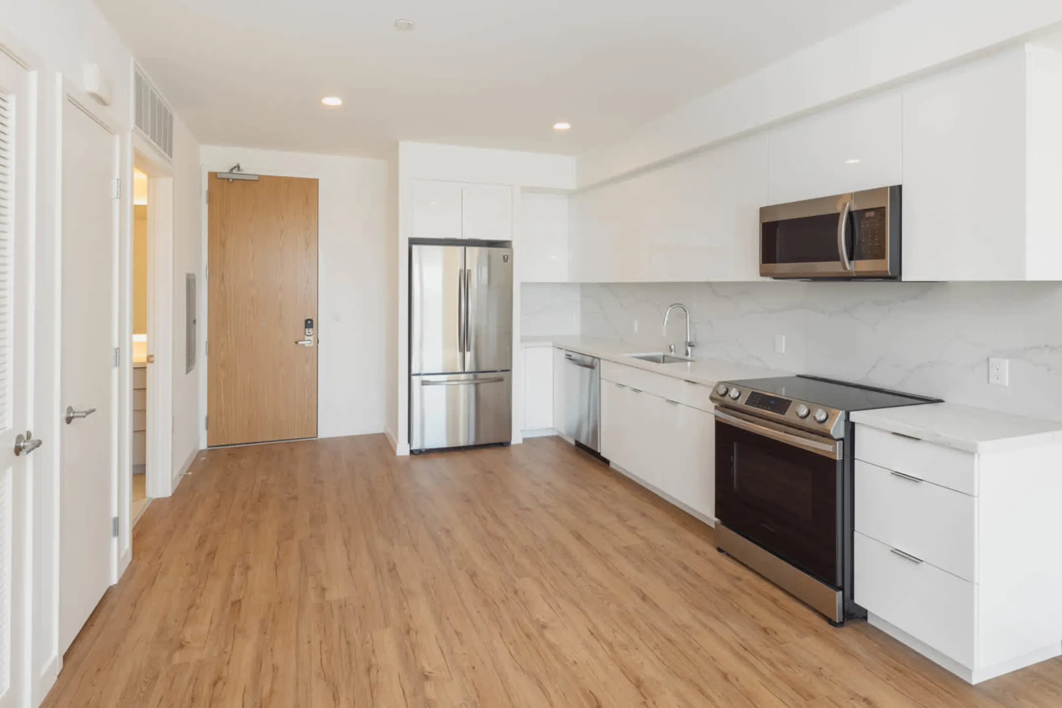 Aero Apartments - 2000 Ardent Way | Alameda, CA for Rent | Rent.