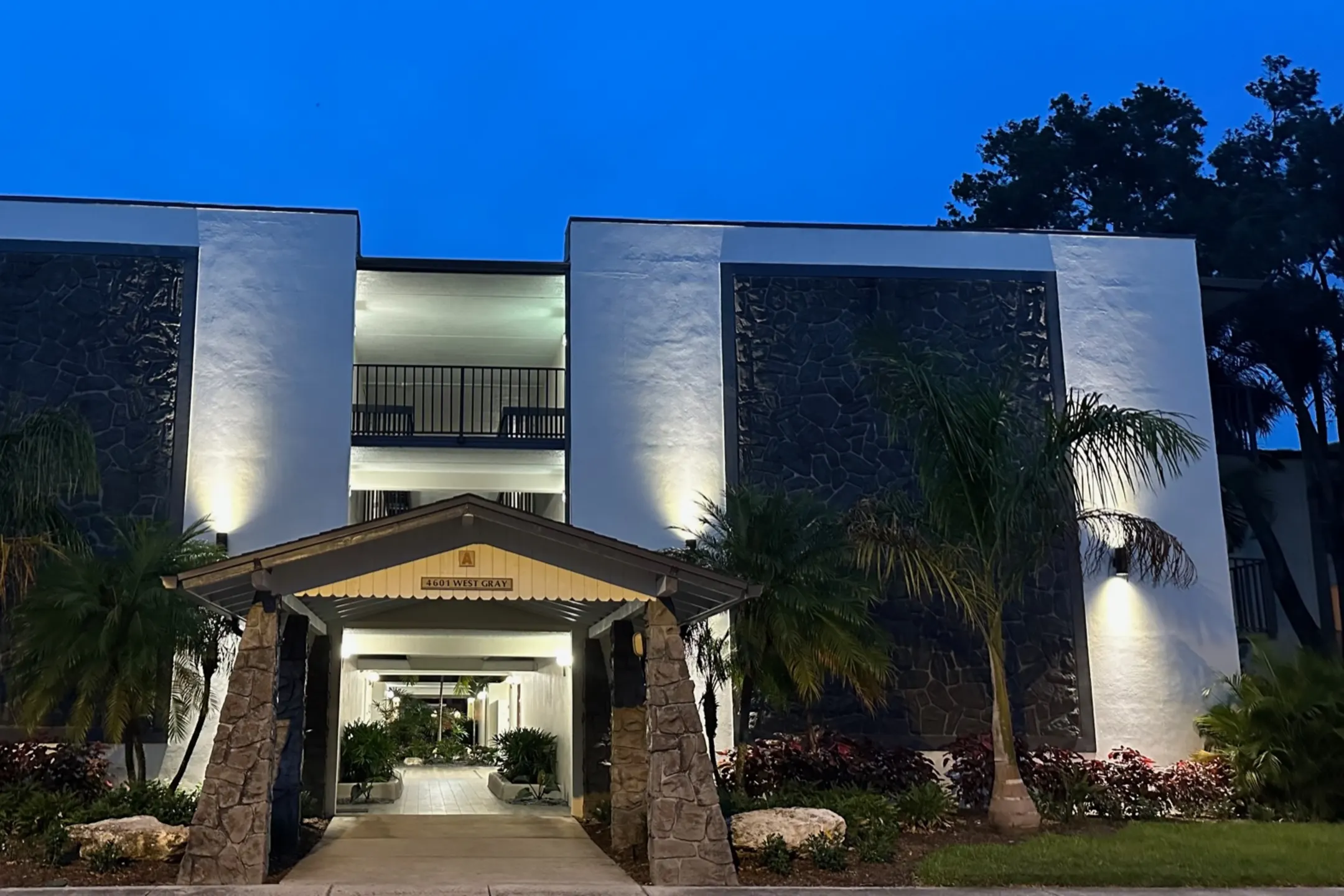 Westshore Apartments 4601 W Gray St Tampa, FL Apartments for Rent