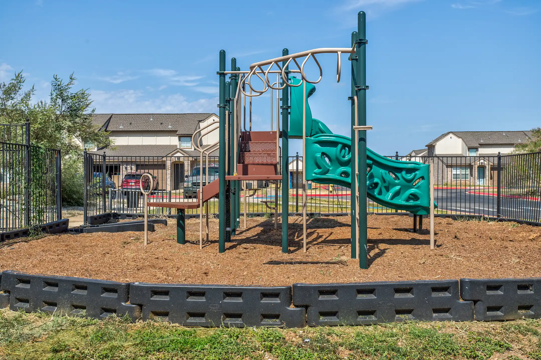 Tuscany Court Apartments Apartments Hondo, TX 78861