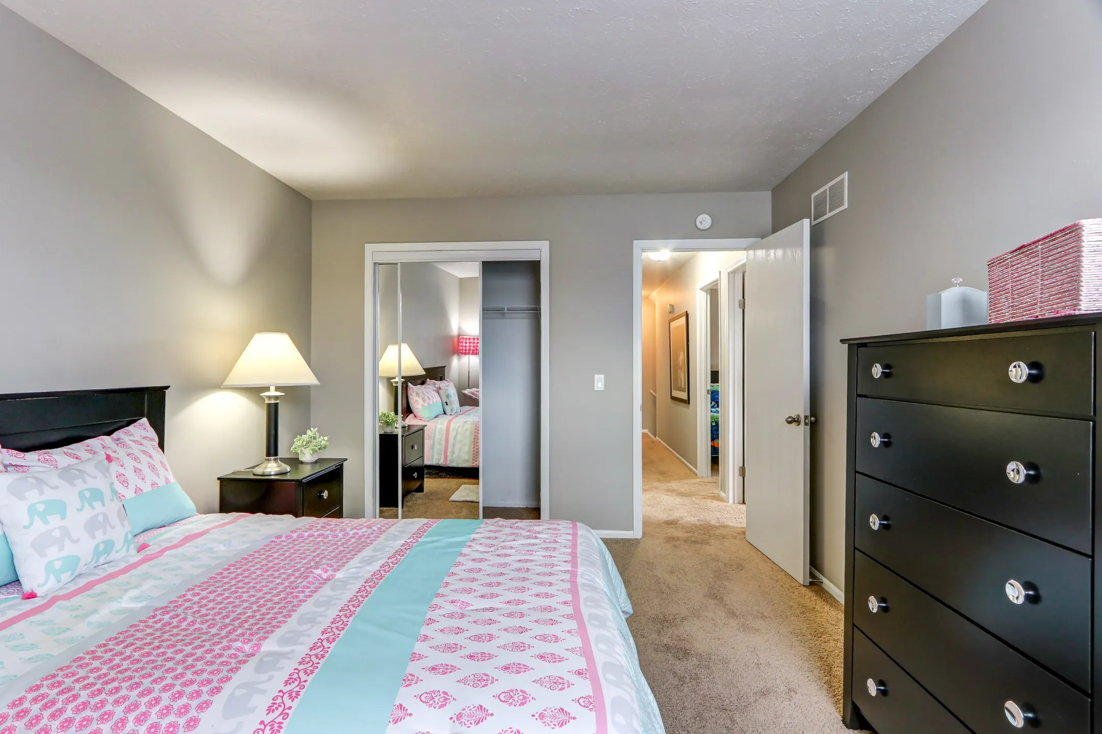 Bedroom - Windsor Park Estates - Copley, OH