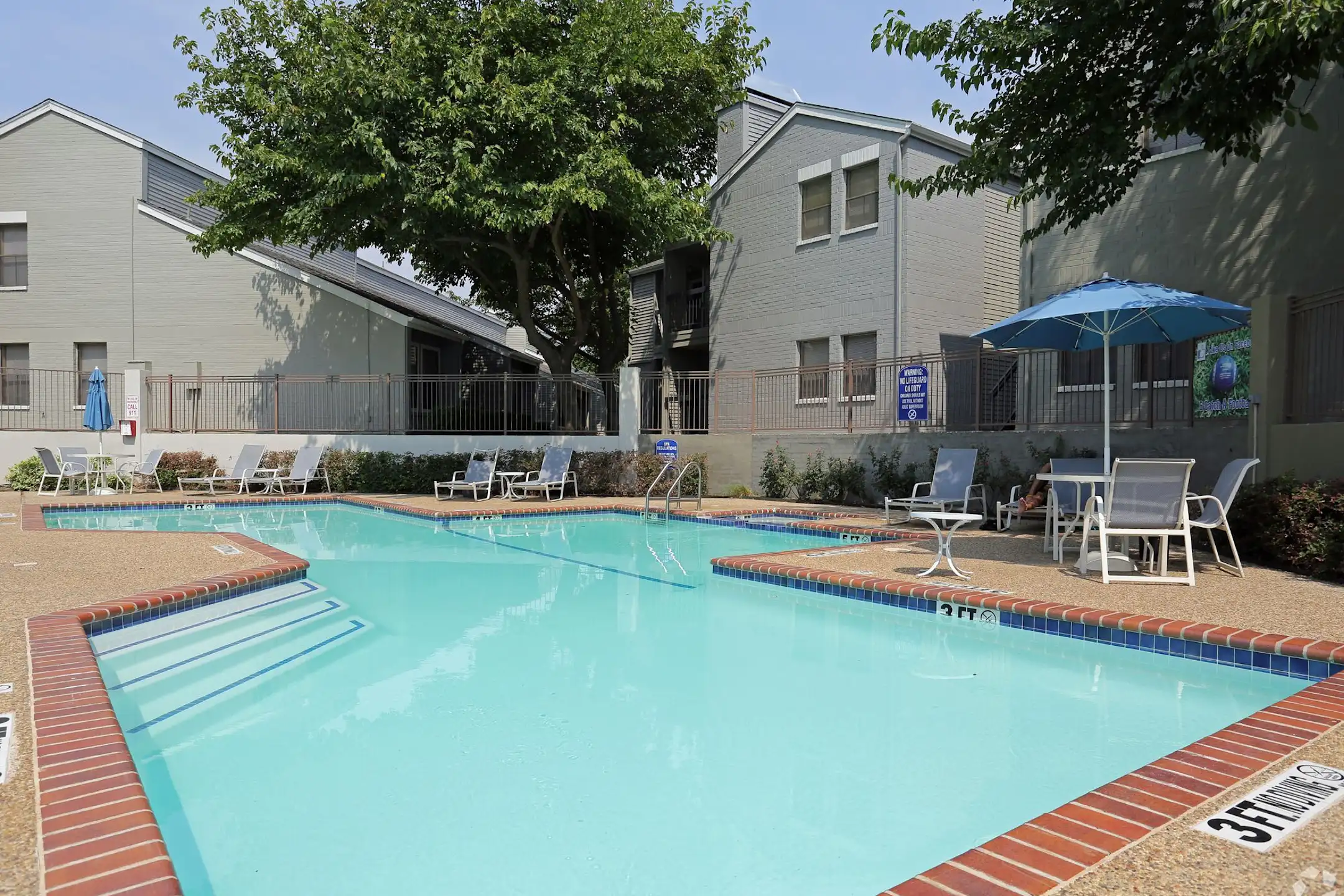 Pool - The Enclave At Arlington - Arlington, TX