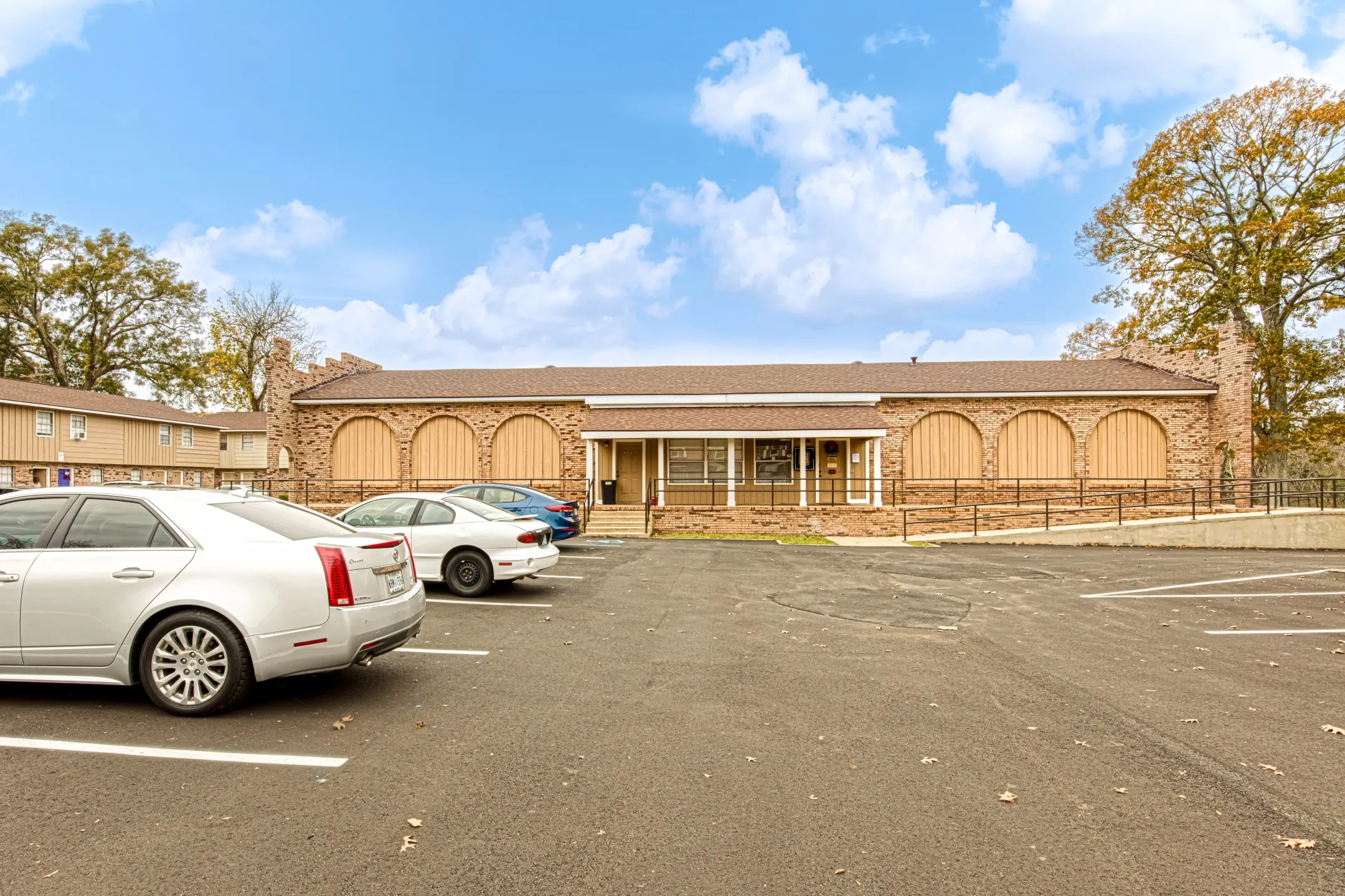 The Apartments Lake Hill Dr Apartments Vicksburg, MS 39180