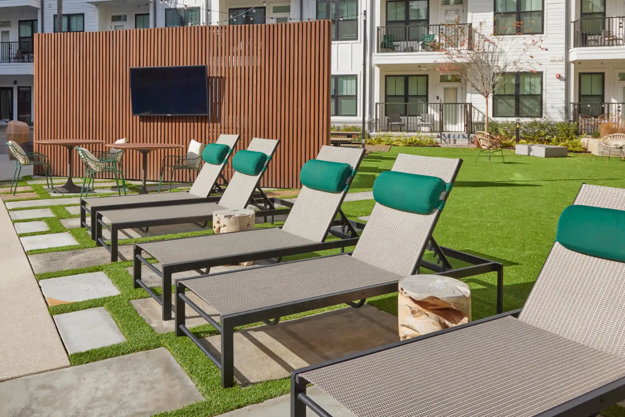 Luna Upper Westside 2265 Marietta Blvd NW Atlanta, GA Apartments