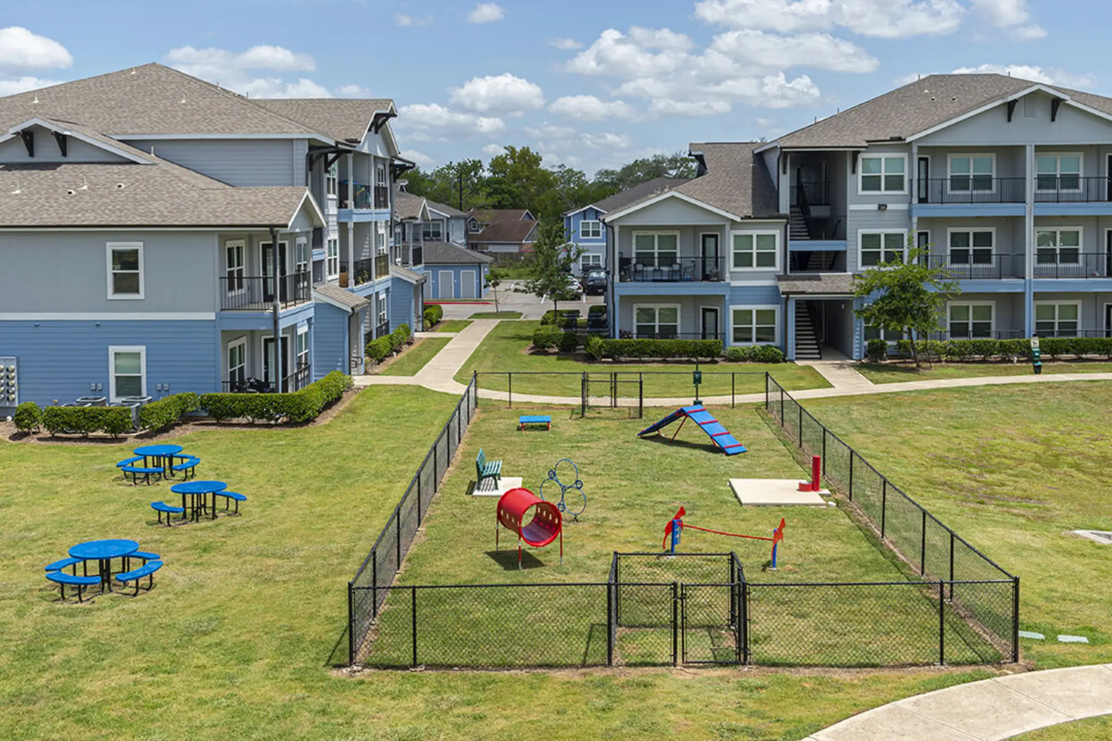 Brazos Crossing Apartments Richwood, TX 77531