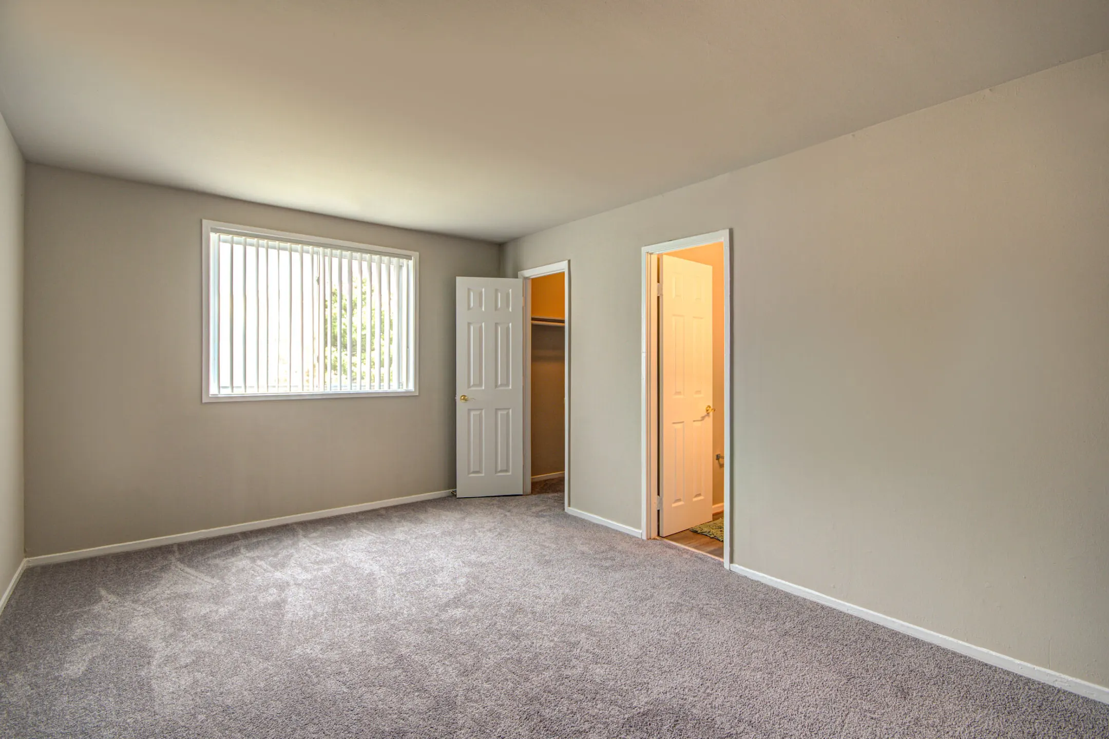 Gateway Station 5215 Morris Ave Suitland, MD Apartments for Rent